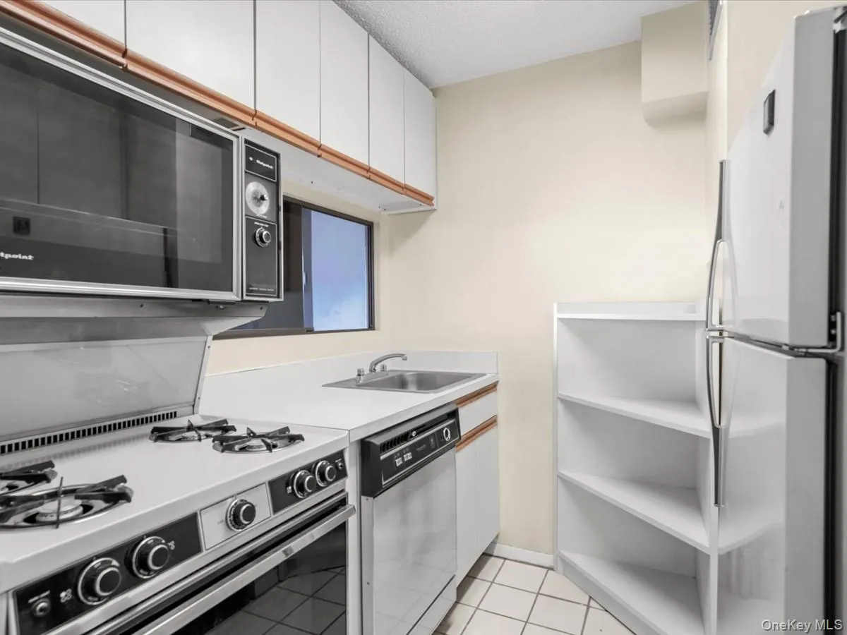 41-40 Union Street, New York, NY, 1 Bedroom Bedrooms, 4 Rooms Rooms,1 BathroomBathrooms,Residential,For Rent,Union,0,1016740 41-40 Union Street, New York, NY, 1 Bedroom Bedrooms, 4 Rooms Rooms,1 BathroomBathrooms,Residential,For Rent,Union,0,1016740