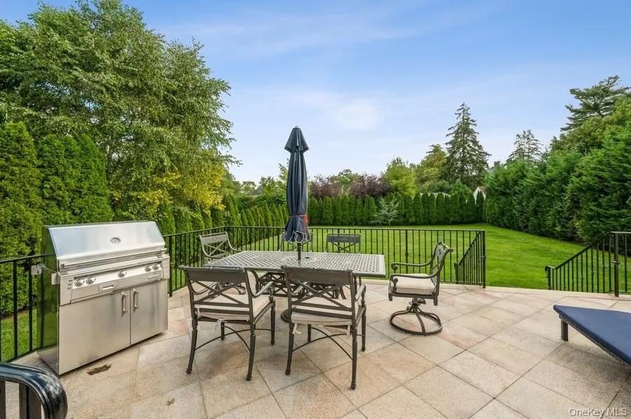 176 Townsend Avenue, Pelham, NY, 4 Bedrooms Bedrooms, 10 Rooms Rooms,3 BathroomsBathrooms,Residential Lease,For Rent,Townsend,0,1016741 176 Townsend Avenue, Pelham, NY, 4 Bedrooms Bedrooms, 10 Rooms Rooms,3 BathroomsBathrooms,Residential Lease,For Rent,Townsend,0,1016741