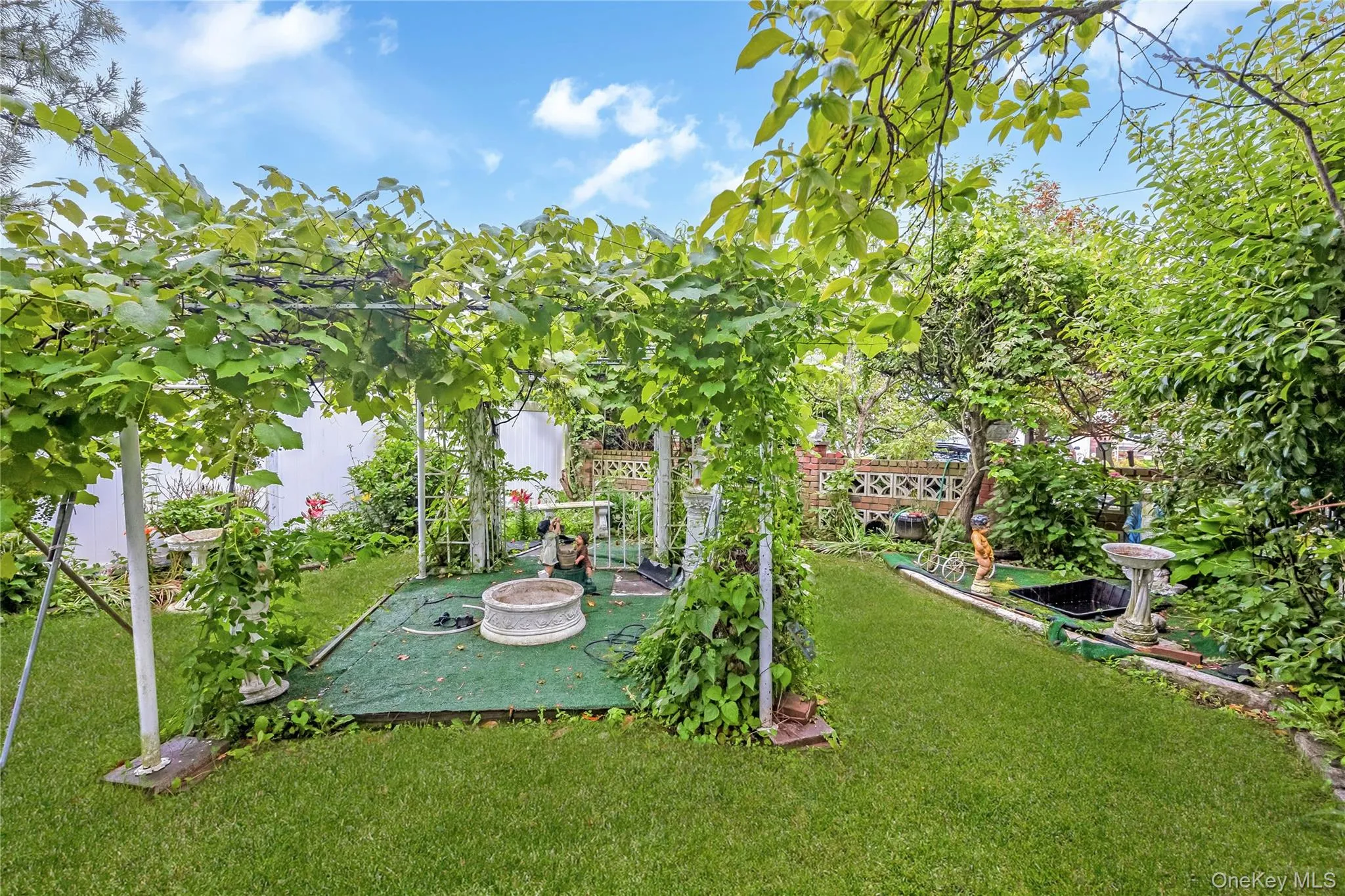 26 Block Terrace, Oyster Bay, NY, 4 Bedrooms Bedrooms, 9 Rooms Rooms,3 BathroomsBathrooms,Residential,For Rent,Block,0,KEY1016742 26 Block Terrace, Oyster Bay, NY, 4 Bedrooms Bedrooms, 9 Rooms Rooms,3 BathroomsBathrooms,Residential,For Rent,Block,0,KEY1016742