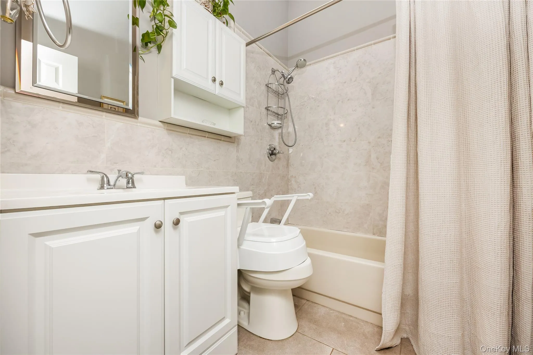 26 Block Terrace, Oyster Bay, NY, 4 Bedrooms Bedrooms, 9 Rooms Rooms,3 BathroomsBathrooms,Residential,For Rent,Block,0,KEY1016742 26 Block Terrace, Oyster Bay, NY, 4 Bedrooms Bedrooms, 9 Rooms Rooms,3 BathroomsBathrooms,Residential,For Rent,Block,0,KEY1016742