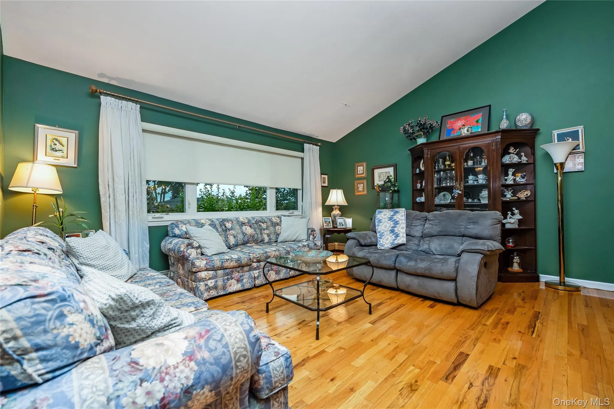 26 Block Terrace, Oyster Bay, NY, 4 Bedrooms Bedrooms, 9 Rooms Rooms,3 BathroomsBathrooms,Residential,For Rent,Block,0,KEY1016742 26 Block Terrace, Oyster Bay, NY, 4 Bedrooms Bedrooms, 9 Rooms Rooms,3 BathroomsBathrooms,Residential,For Rent,Block,0,KEY1016742