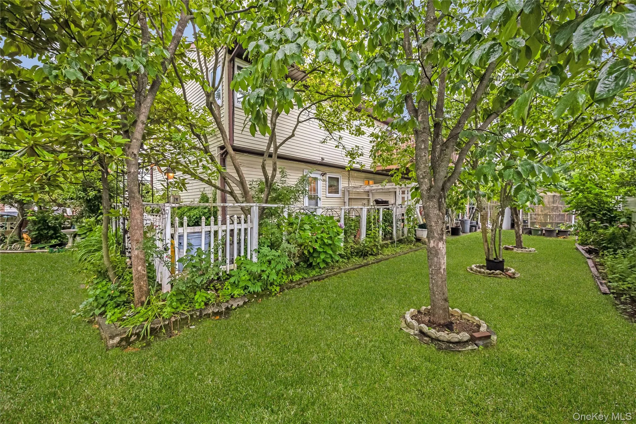 26 Block Terrace, Oyster Bay, NY, 4 Bedrooms Bedrooms, 9 Rooms Rooms,3 BathroomsBathrooms,Residential,For Rent,Block,0,KEY1016742 26 Block Terrace, Oyster Bay, NY, 4 Bedrooms Bedrooms, 9 Rooms Rooms,3 BathroomsBathrooms,Residential,For Rent,Block,0,KEY1016742