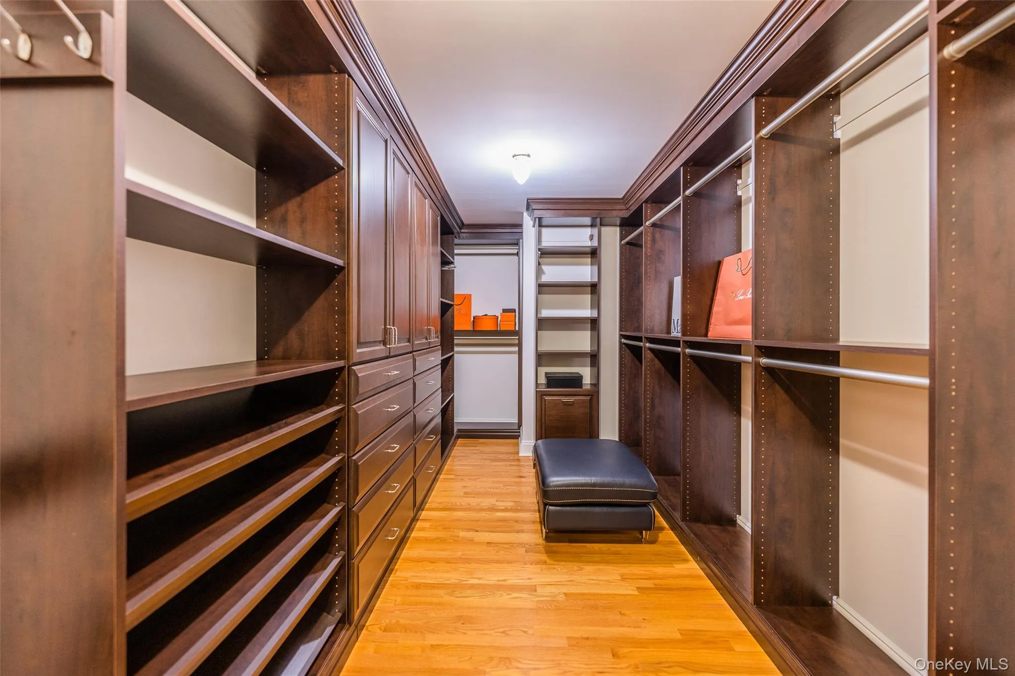 5 Westgate Road, Oyster Bay, NY, 5 Bedrooms Bedrooms, 10 Rooms Rooms,6 BathroomsBathrooms,Residential,For Rent,Westgate,0,1016748 5 Westgate Road, Oyster Bay, NY, 5 Bedrooms Bedrooms, 10 Rooms Rooms,6 BathroomsBathrooms,Residential,For Rent,Westgate,0,1016748