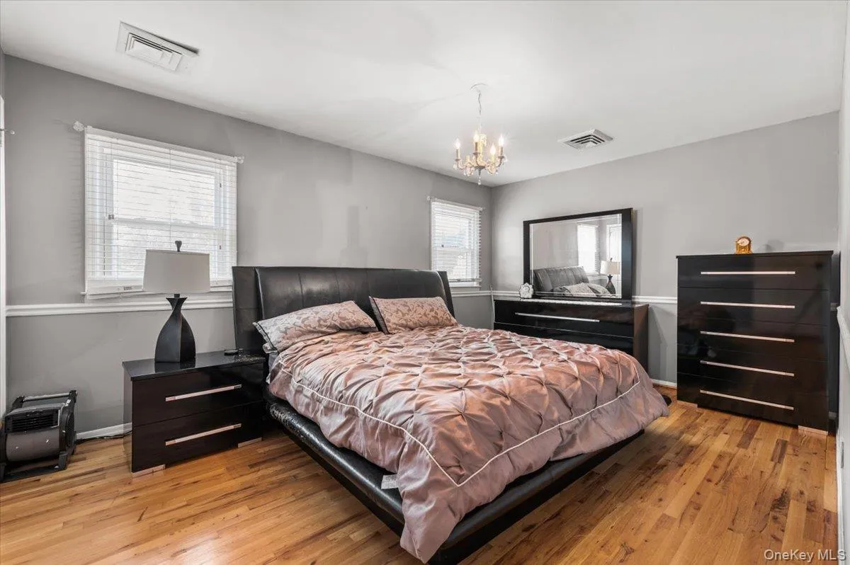 100 Cabot Road, Oyster Bay, NY, 5 Bedrooms Bedrooms, 12 Rooms Rooms,2 BathroomsBathrooms,Residential,For Rent,Cabot,0,KEY1016749 100 Cabot Road, Oyster Bay, NY, 5 Bedrooms Bedrooms, 12 Rooms Rooms,2 BathroomsBathrooms,Residential,For Rent,Cabot,0,KEY1016749