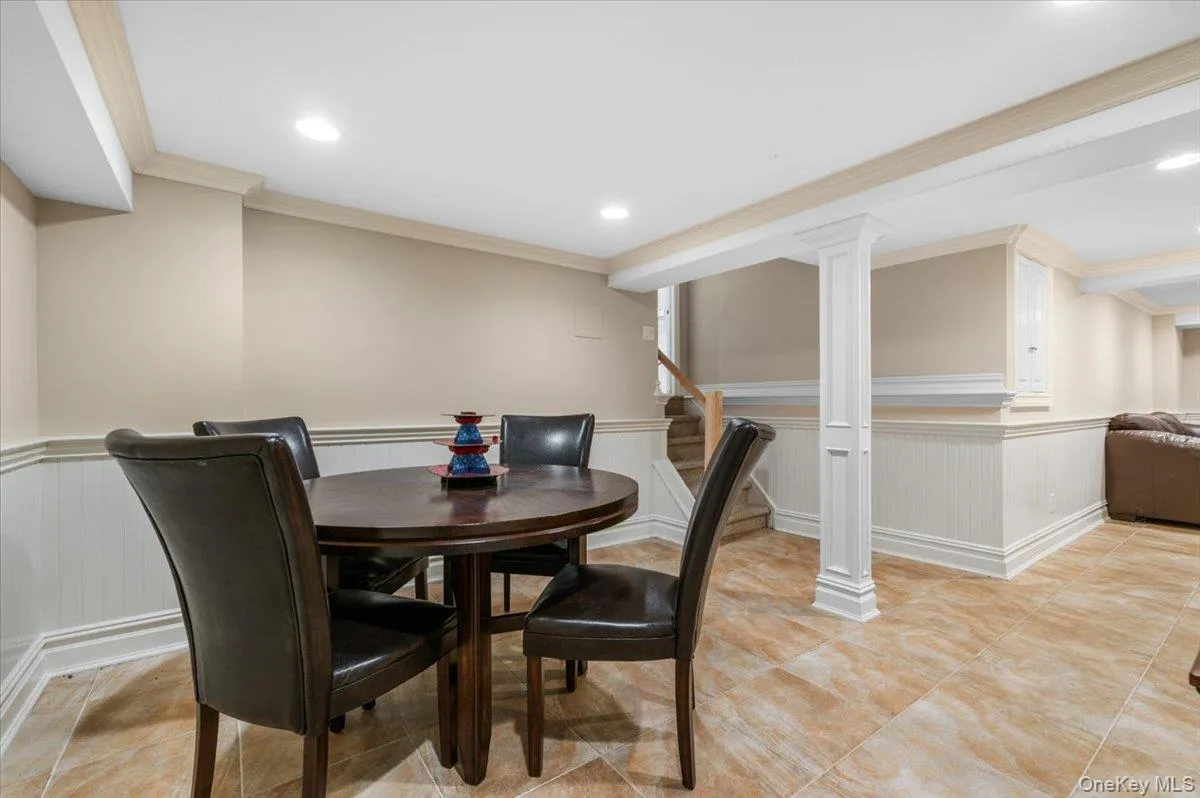 100 Cabot Road, Oyster Bay, NY, 5 Bedrooms Bedrooms, 12 Rooms Rooms,2 BathroomsBathrooms,Residential,For Rent,Cabot,0,KEY1016749 100 Cabot Road, Oyster Bay, NY, 5 Bedrooms Bedrooms, 12 Rooms Rooms,2 BathroomsBathrooms,Residential,For Rent,Cabot,0,KEY1016749