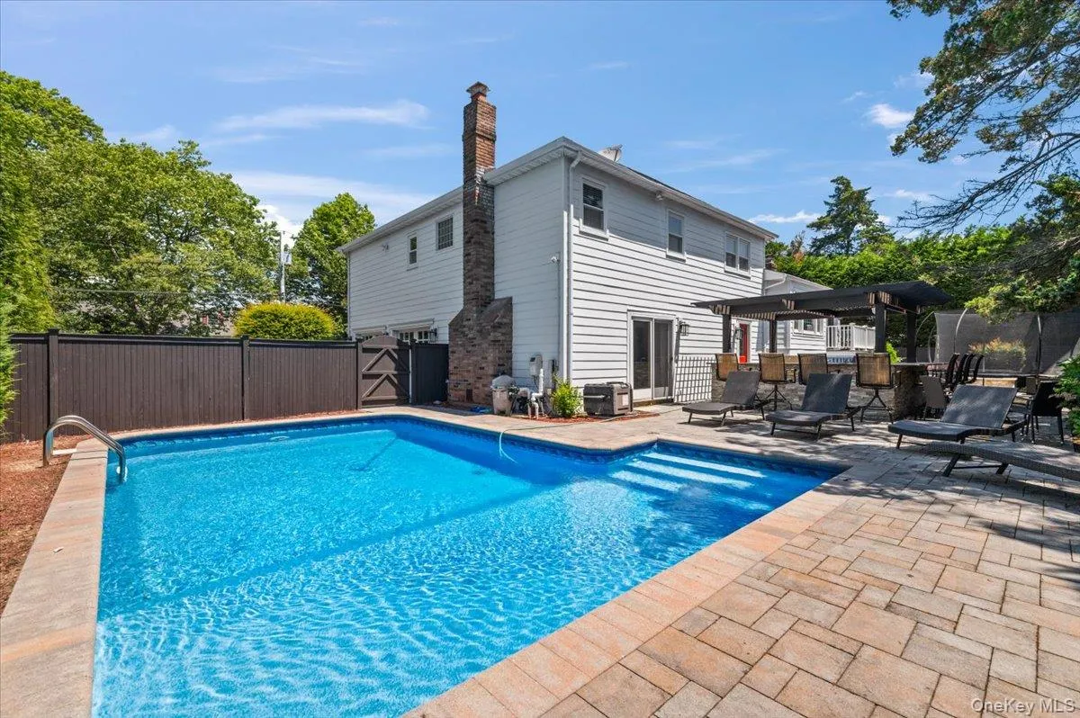 100 Cabot Road, Oyster Bay, NY, 5 Bedrooms Bedrooms, 12 Rooms Rooms,2 BathroomsBathrooms,Residential,For Rent,Cabot,0,KEY1016749 100 Cabot Road, Oyster Bay, NY, 5 Bedrooms Bedrooms, 12 Rooms Rooms,2 BathroomsBathrooms,Residential,For Rent,Cabot,0,KEY1016749