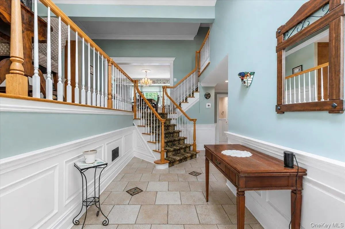 100 Cabot Road, Oyster Bay, NY, 5 Bedrooms Bedrooms, 12 Rooms Rooms,2 BathroomsBathrooms,Residential,For Rent,Cabot,0,KEY1016749 100 Cabot Road, Oyster Bay, NY, 5 Bedrooms Bedrooms, 12 Rooms Rooms,2 BathroomsBathrooms,Residential,For Rent,Cabot,0,KEY1016749