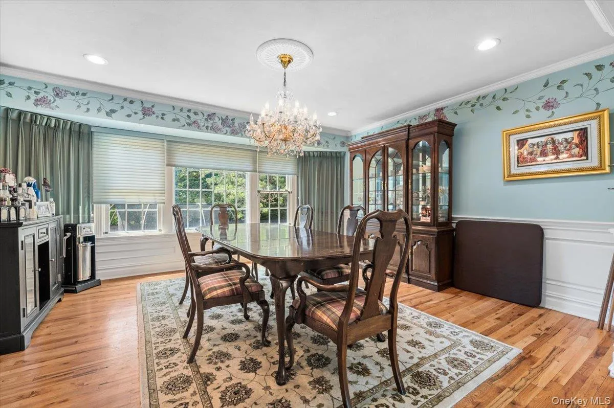 100 Cabot Road, Oyster Bay, NY, 5 Bedrooms Bedrooms, 12 Rooms Rooms,2 BathroomsBathrooms,Residential,For Rent,Cabot,0,KEY1016749 100 Cabot Road, Oyster Bay, NY, 5 Bedrooms Bedrooms, 12 Rooms Rooms,2 BathroomsBathrooms,Residential,For Rent,Cabot,0,KEY1016749