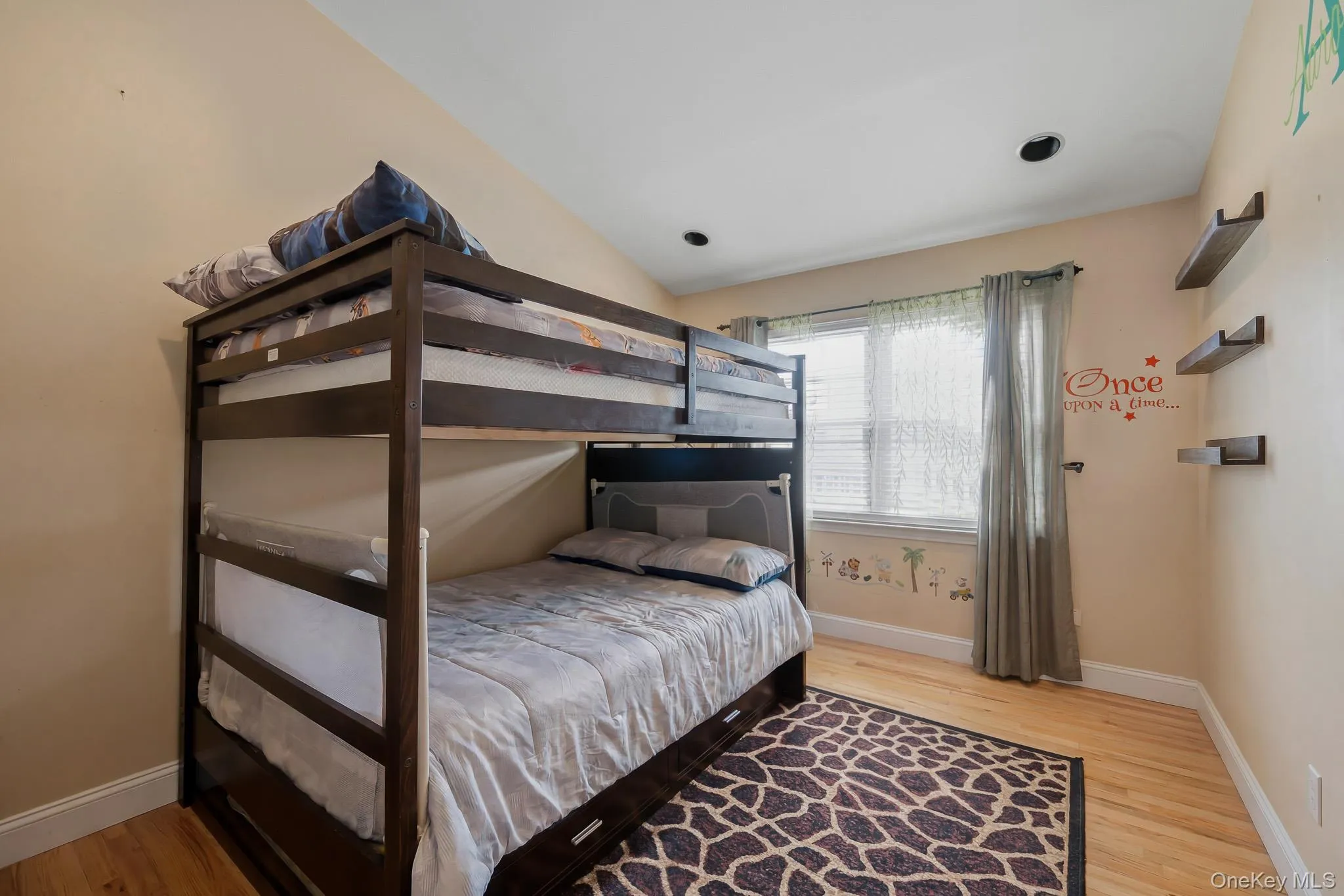 94 Broadlawn Drive, Islip, NY, 2 Bedrooms Bedrooms, 5 Rooms Rooms,1 BathroomBathrooms,Residential,For Rent,Broadlawn,0,1016756 94 Broadlawn Drive, Islip, NY, 2 Bedrooms Bedrooms, 5 Rooms Rooms,1 BathroomBathrooms,Residential,For Rent,Broadlawn,0,1016756