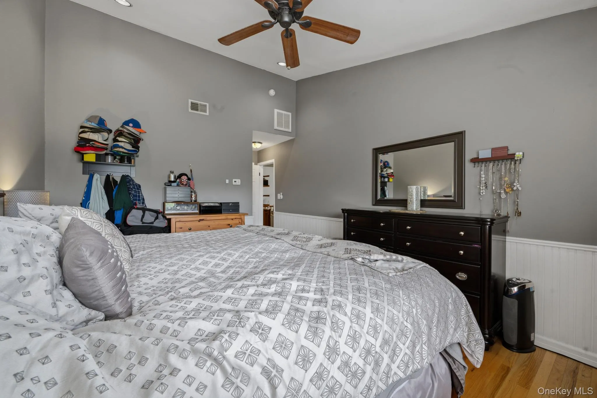 94 Broadlawn Drive, Islip, NY, 2 Bedrooms Bedrooms, 5 Rooms Rooms,1 BathroomBathrooms,Residential,For Rent,Broadlawn,0,1016756 94 Broadlawn Drive, Islip, NY, 2 Bedrooms Bedrooms, 5 Rooms Rooms,1 BathroomBathrooms,Residential,For Rent,Broadlawn,0,1016756