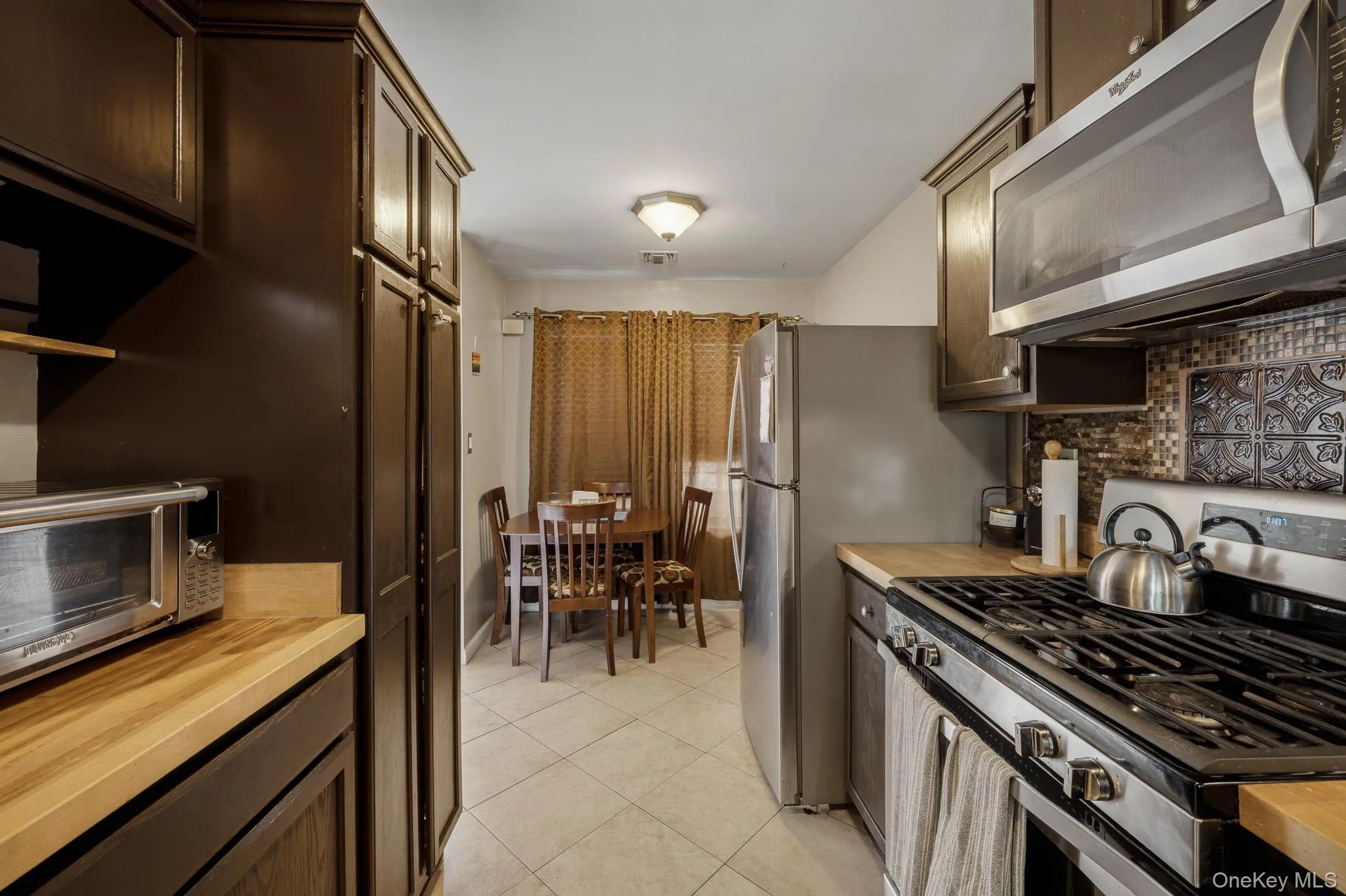 94 Broadlawn Drive, Islip, NY, 2 Bedrooms Bedrooms, 5 Rooms Rooms,1 BathroomBathrooms,Residential,For Rent,Broadlawn,0,1016756 94 Broadlawn Drive, Islip, NY, 2 Bedrooms Bedrooms, 5 Rooms Rooms,1 BathroomBathrooms,Residential,For Rent,Broadlawn,0,1016756
