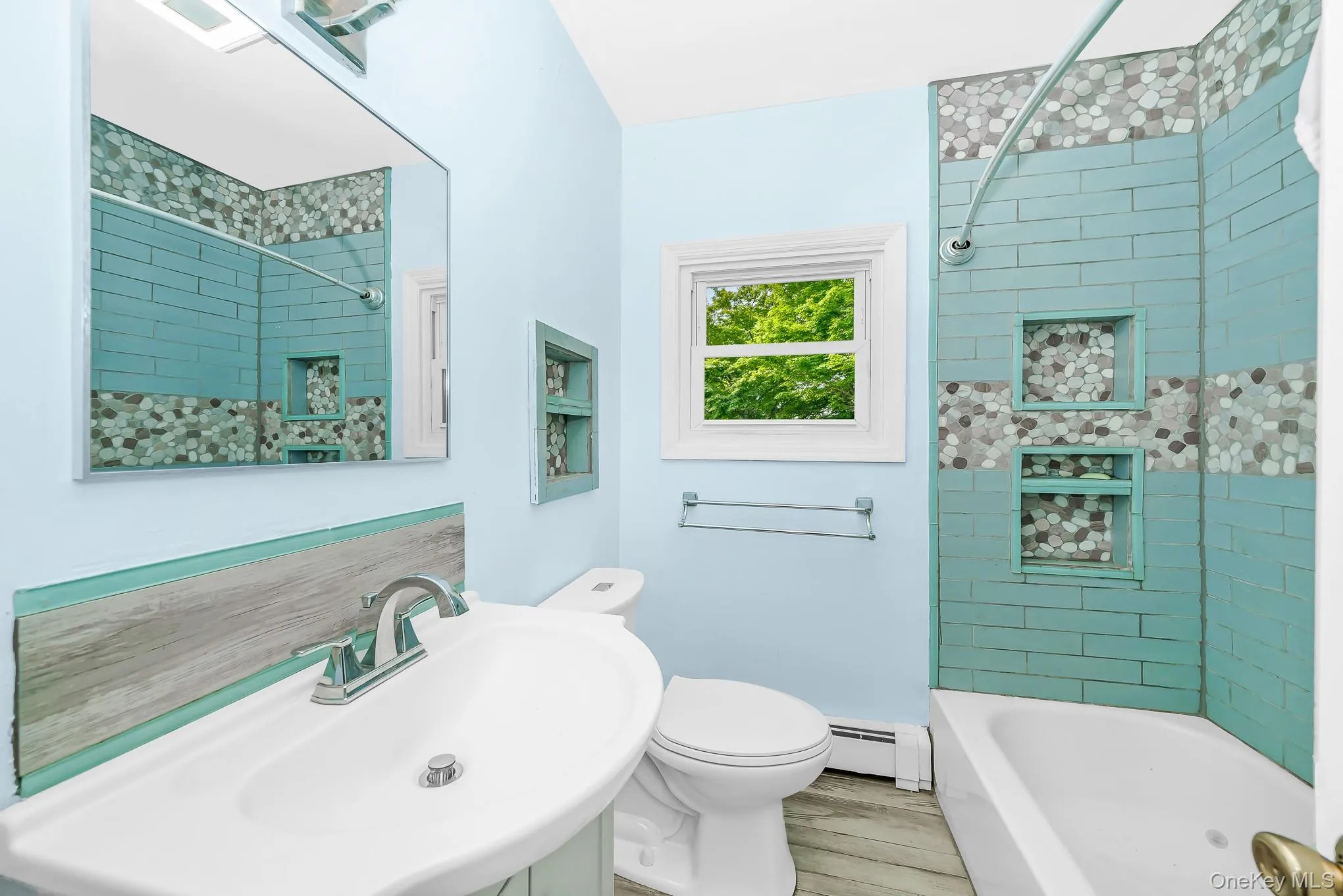 7 Laurelton Avenue, Brookhaven, NY, 3 Bedrooms Bedrooms, 5 Rooms Rooms,1 BathroomBathrooms,Residential,For Rent,Laurelton,0,1016757 7 Laurelton Avenue, Brookhaven, NY, 3 Bedrooms Bedrooms, 5 Rooms Rooms,1 BathroomBathrooms,Residential,For Rent,Laurelton,0,1016757