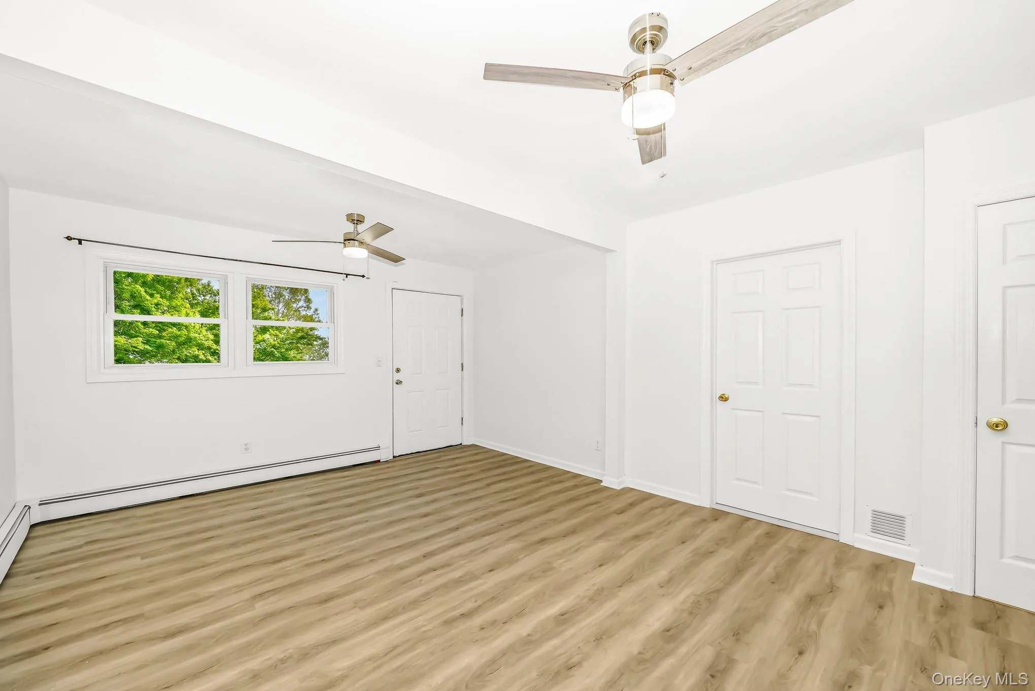 7 Laurelton Avenue, Brookhaven, NY, 3 Bedrooms Bedrooms, 5 Rooms Rooms,1 BathroomBathrooms,Residential,For Rent,Laurelton,0,1016757 7 Laurelton Avenue, Brookhaven, NY, 3 Bedrooms Bedrooms, 5 Rooms Rooms,1 BathroomBathrooms,Residential,For Rent,Laurelton,0,1016757