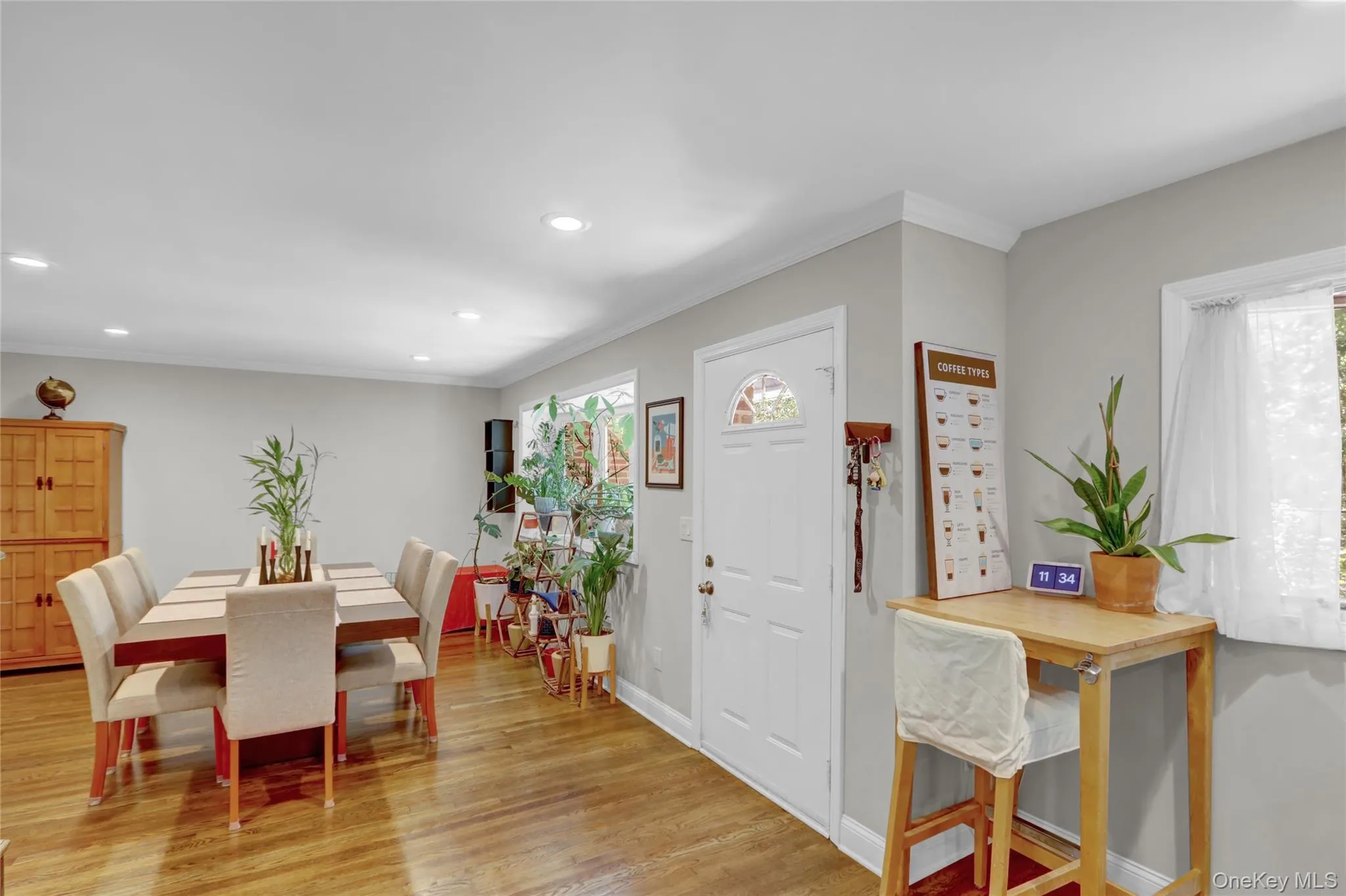 1 Burr Road, Huntington, NY, 4 Bedrooms Bedrooms, 7 Rooms Rooms,2 BathroomsBathrooms,Residential,For Rent,Burr,0,1016769 1 Burr Road, Huntington, NY, 4 Bedrooms Bedrooms, 7 Rooms Rooms,2 BathroomsBathrooms,Residential,For Rent,Burr,0,1016769
