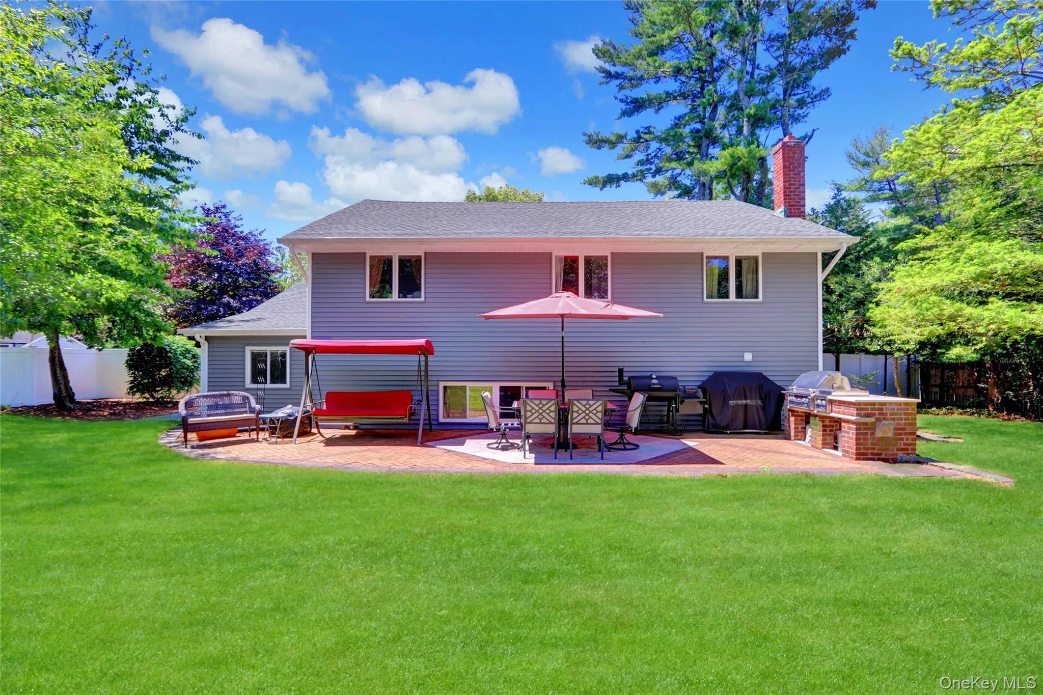 1 Burr Road, Huntington, NY, 4 Bedrooms Bedrooms, 7 Rooms Rooms,2 BathroomsBathrooms,Residential,For Rent,Burr,0,1016769 1 Burr Road, Huntington, NY, 4 Bedrooms Bedrooms, 7 Rooms Rooms,2 BathroomsBathrooms,Residential,For Rent,Burr,0,1016769