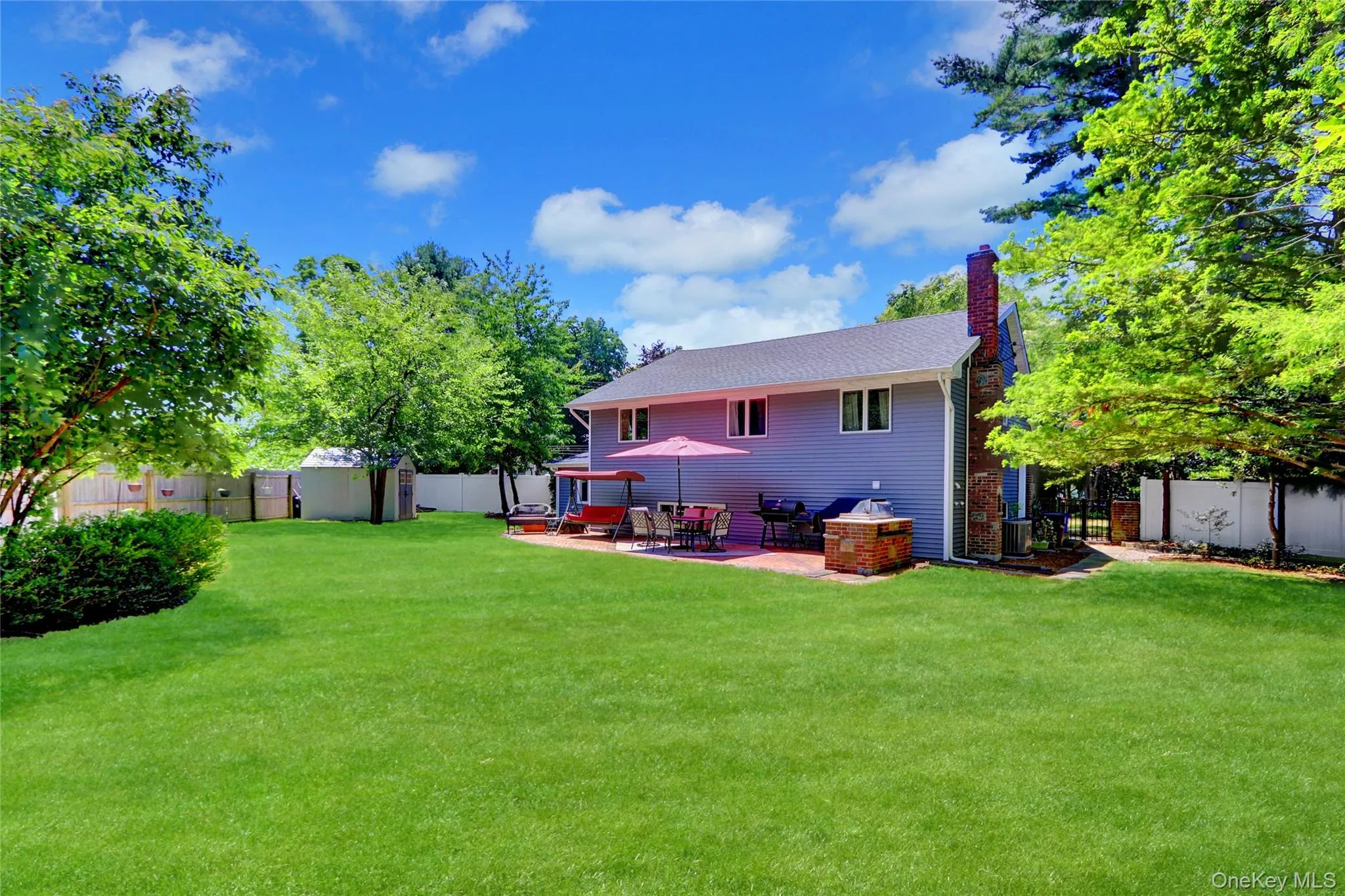 1 Burr Road, Huntington, NY, 4 Bedrooms Bedrooms, 7 Rooms Rooms,2 BathroomsBathrooms,Residential,For Rent,Burr,0,1016769 1 Burr Road, Huntington, NY, 4 Bedrooms Bedrooms, 7 Rooms Rooms,2 BathroomsBathrooms,Residential,For Rent,Burr,0,1016769