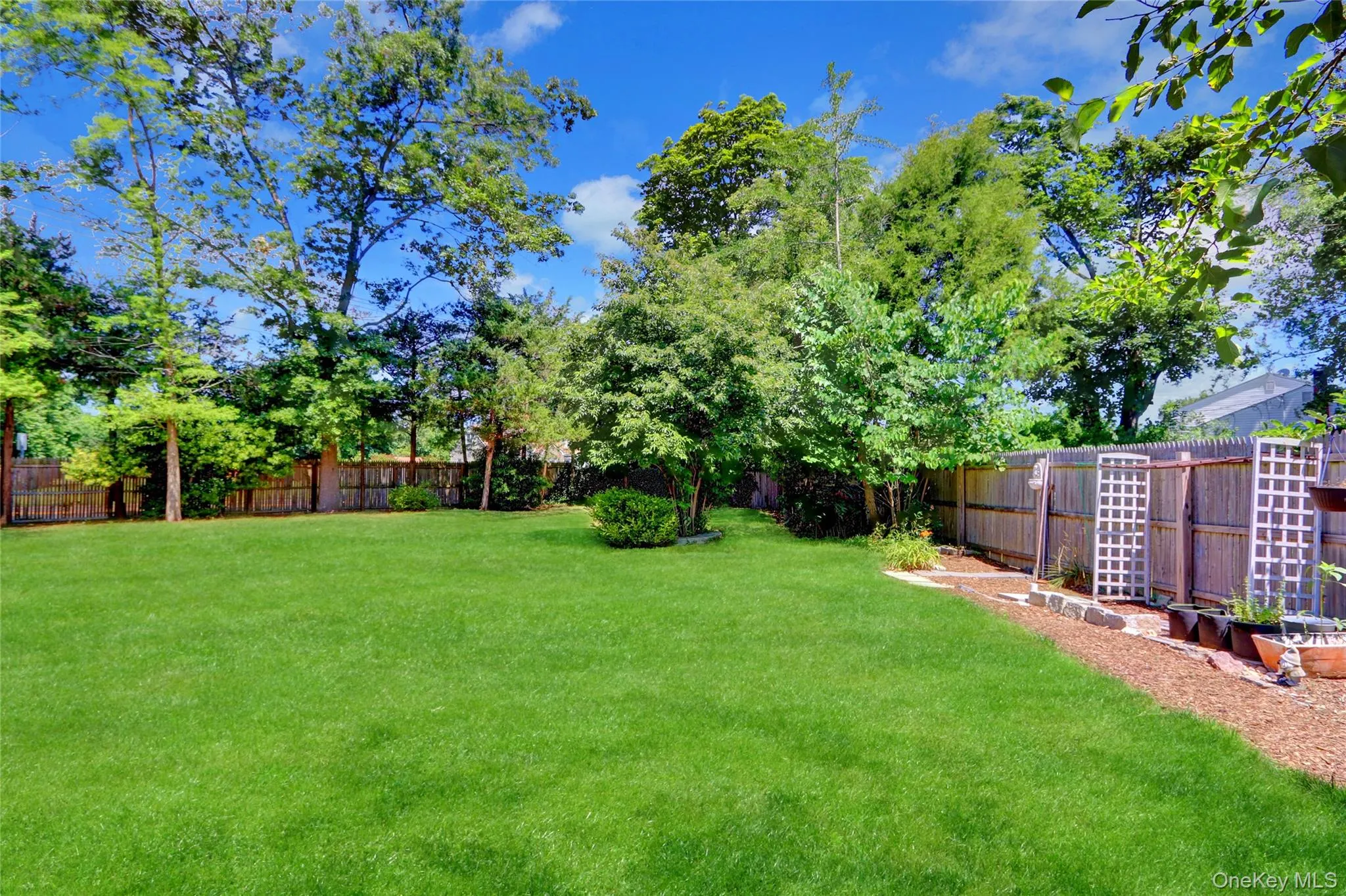 1 Burr Road, Huntington, NY, 4 Bedrooms Bedrooms, 7 Rooms Rooms,2 BathroomsBathrooms,Residential,For Rent,Burr,0,1016769 1 Burr Road, Huntington, NY, 4 Bedrooms Bedrooms, 7 Rooms Rooms,2 BathroomsBathrooms,Residential,For Rent,Burr,0,1016769