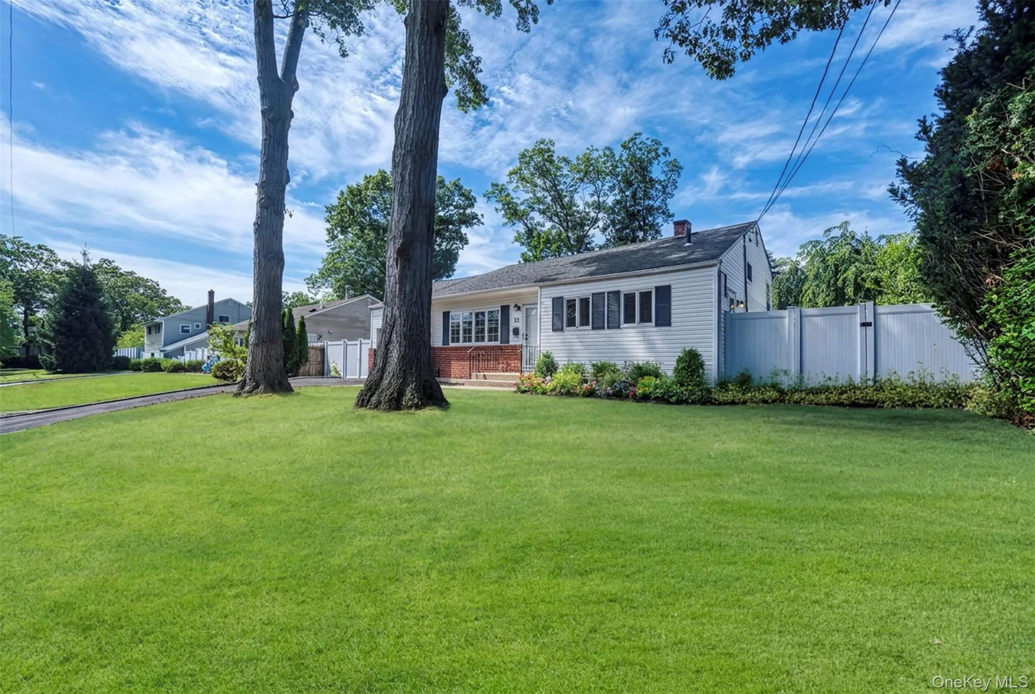 31 Foxwood Drive, Huntington, NY, 3 Bedrooms Bedrooms, 6 Rooms Rooms,2 BathroomsBathrooms,Residential,For Rent,Foxwood,0,KEY1016770 31 Foxwood Drive, Huntington, NY, 3 Bedrooms Bedrooms, 6 Rooms Rooms,2 BathroomsBathrooms,Residential,For Rent,Foxwood,0,KEY1016770