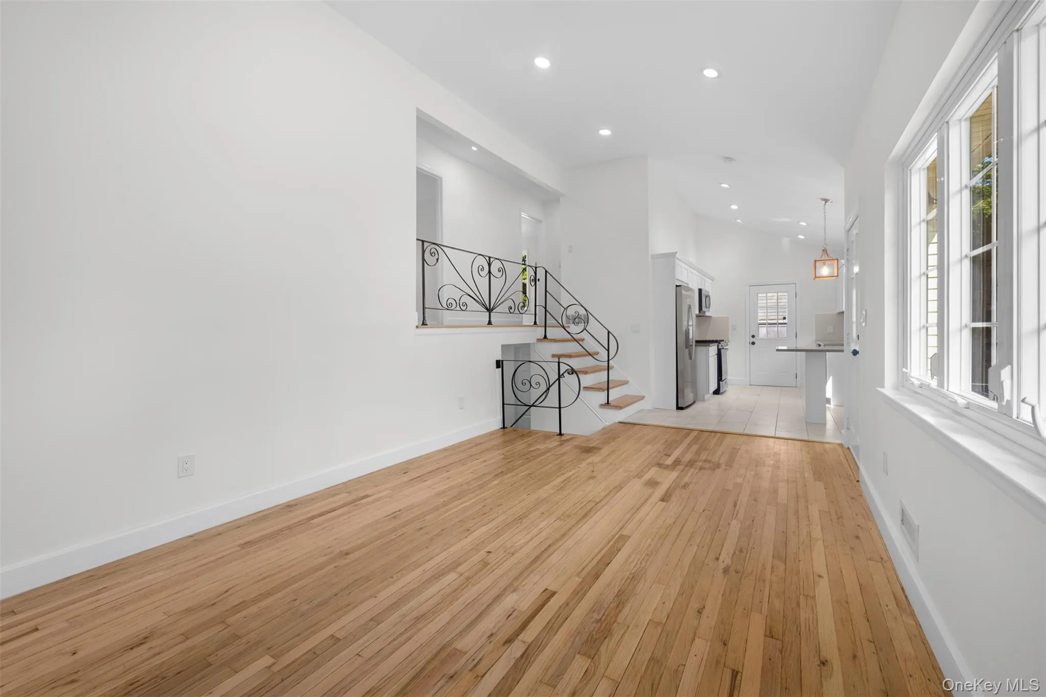 31 Foxwood Drive, Huntington, NY, 3 Bedrooms Bedrooms, 6 Rooms Rooms,2 BathroomsBathrooms,Residential,For Rent,Foxwood,0,KEY1016770 31 Foxwood Drive, Huntington, NY, 3 Bedrooms Bedrooms, 6 Rooms Rooms,2 BathroomsBathrooms,Residential,For Rent,Foxwood,0,KEY1016770