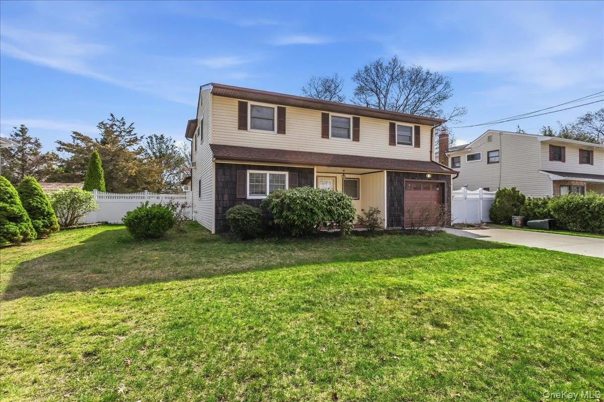 123 Avenue B, Brookhaven, NY, 4 Bedrooms Bedrooms, 11 Rooms Rooms,2 BathroomsBathrooms,Residential,For Rent,Avenue B,0,1016771 123 Avenue B, Brookhaven, NY, 4 Bedrooms Bedrooms, 11 Rooms Rooms,2 BathroomsBathrooms,Residential,For Rent,Avenue B,0,1016771