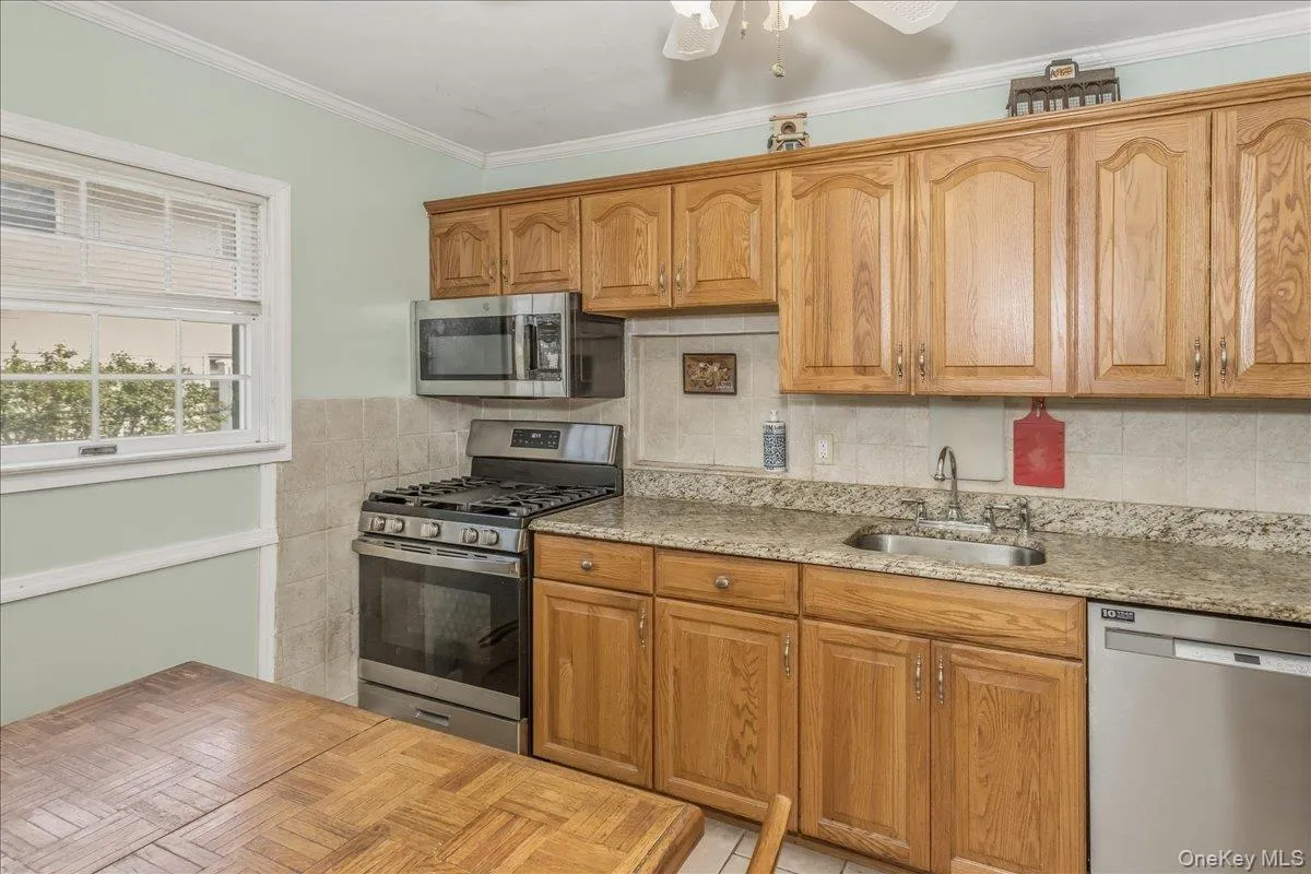 123 Avenue B, Brookhaven, NY, 4 Bedrooms Bedrooms, 11 Rooms Rooms,2 BathroomsBathrooms,Residential,For Rent,Avenue B,0,1016771 123 Avenue B, Brookhaven, NY, 4 Bedrooms Bedrooms, 11 Rooms Rooms,2 BathroomsBathrooms,Residential,For Rent,Avenue B,0,1016771