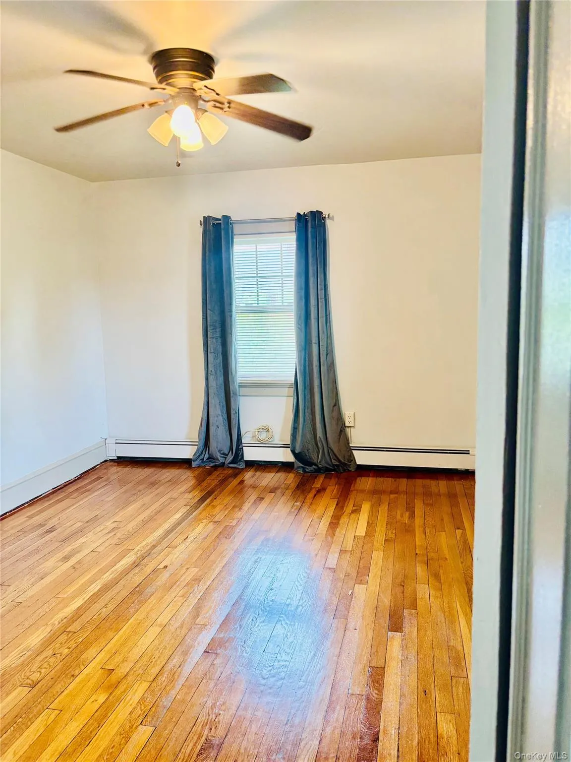 535 Cross Street, North Hempstead, NY, 3 Bedrooms Bedrooms, 6 Rooms Rooms,2 BathroomsBathrooms,Residential,For Rent,Cross,0,1016775 535 Cross Street, North Hempstead, NY, 3 Bedrooms Bedrooms, 6 Rooms Rooms,2 BathroomsBathrooms,Residential,For Rent,Cross,0,1016775