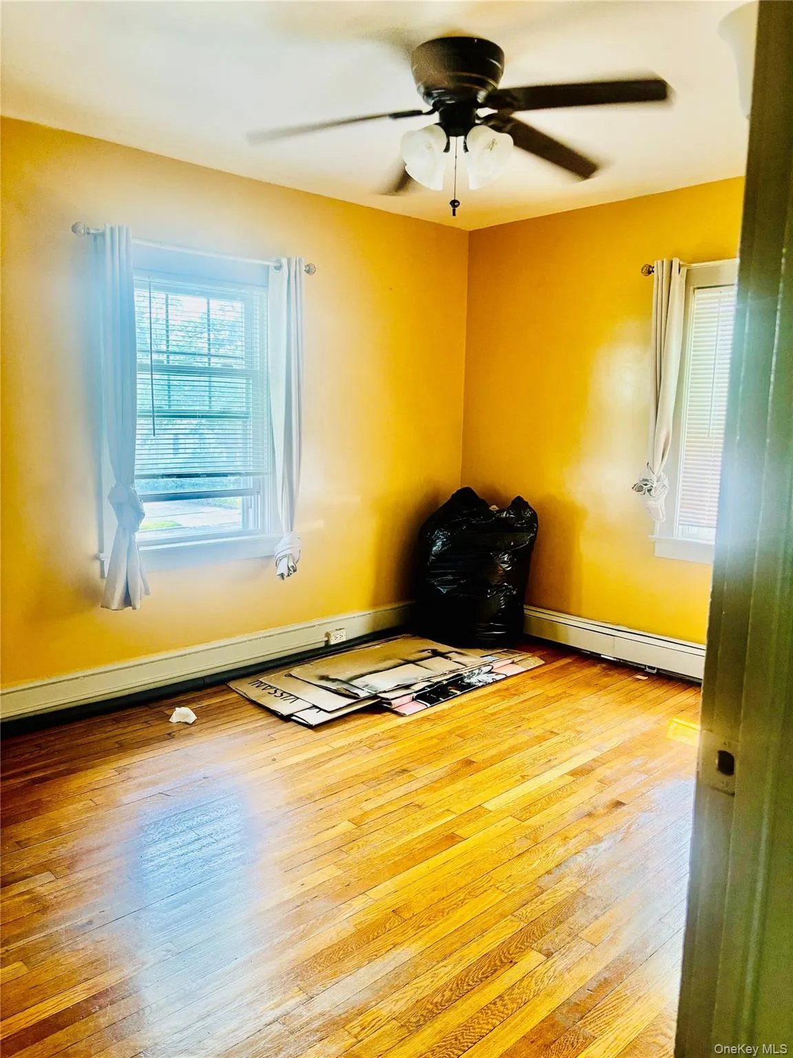 535 Cross Street, North Hempstead, NY, 3 Bedrooms Bedrooms, 6 Rooms Rooms,2 BathroomsBathrooms,Residential,For Rent,Cross,0,1016775 535 Cross Street, North Hempstead, NY, 3 Bedrooms Bedrooms, 6 Rooms Rooms,2 BathroomsBathrooms,Residential,For Rent,Cross,0,1016775