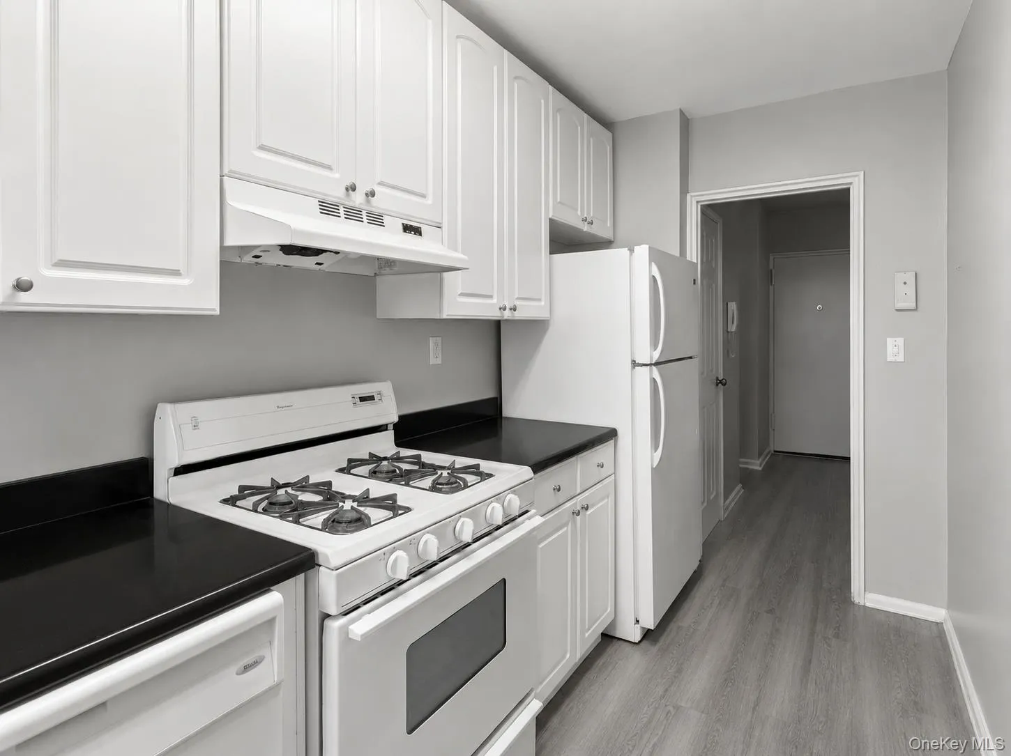 12 Westchester Avenue, White Plains, NY, 1 Bedroom Bedrooms, 3 Rooms Rooms,1 BathroomBathrooms,Residential,For Rent,Westchester,0,1016776 12 Westchester Avenue, White Plains, NY, 1 Bedroom Bedrooms, 3 Rooms Rooms,1 BathroomBathrooms,Residential,For Rent,Westchester,0,1016776