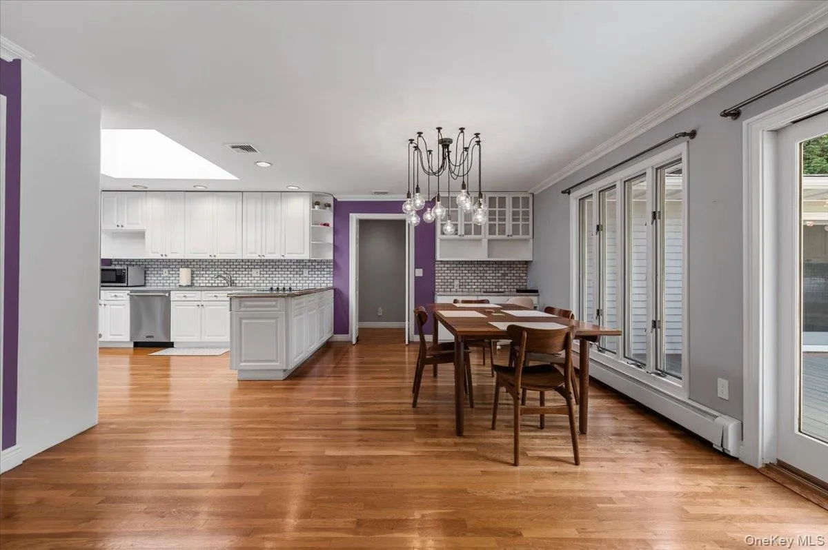 18 Hickman Street, Oyster Bay, NY, 4 Bedrooms Bedrooms, 11 Rooms Rooms,3 BathroomsBathrooms,Residential,For Rent,Hickman,0,1016780 18 Hickman Street, Oyster Bay, NY, 4 Bedrooms Bedrooms, 11 Rooms Rooms,3 BathroomsBathrooms,Residential,For Rent,Hickman,0,1016780