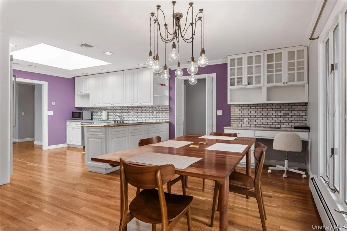 18 Hickman Street, Oyster Bay, NY, 4 Bedrooms Bedrooms, 11 Rooms Rooms,3 BathroomsBathrooms,Residential,For Rent,Hickman,0,1016780 18 Hickman Street, Oyster Bay, NY, 4 Bedrooms Bedrooms, 11 Rooms Rooms,3 BathroomsBathrooms,Residential,For Rent,Hickman,0,1016780