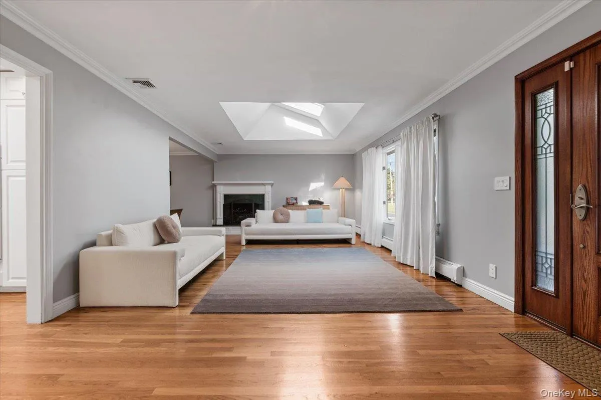 18 Hickman Street, Oyster Bay, NY, 4 Bedrooms Bedrooms, 11 Rooms Rooms,3 BathroomsBathrooms,Residential,For Rent,Hickman,0,1016780 18 Hickman Street, Oyster Bay, NY, 4 Bedrooms Bedrooms, 11 Rooms Rooms,3 BathroomsBathrooms,Residential,For Rent,Hickman,0,1016780