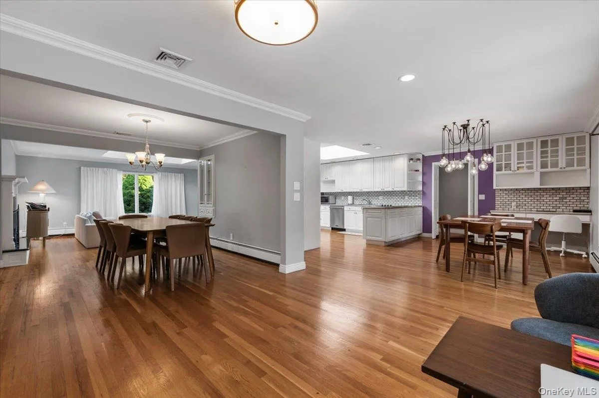 18 Hickman Street, Oyster Bay, NY, 4 Bedrooms Bedrooms, 11 Rooms Rooms,3 BathroomsBathrooms,Residential,For Rent,Hickman,0,1016780 18 Hickman Street, Oyster Bay, NY, 4 Bedrooms Bedrooms, 11 Rooms Rooms,3 BathroomsBathrooms,Residential,For Rent,Hickman,0,1016780