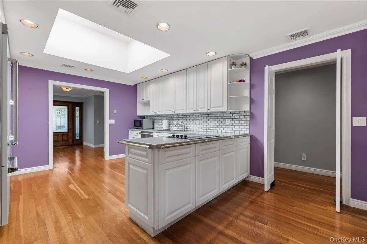 18 Hickman Street, Oyster Bay, NY, 4 Bedrooms Bedrooms, 11 Rooms Rooms,3 BathroomsBathrooms,Residential,For Rent,Hickman,0,1016780 18 Hickman Street, Oyster Bay, NY, 4 Bedrooms Bedrooms, 11 Rooms Rooms,3 BathroomsBathrooms,Residential,For Rent,Hickman,0,1016780