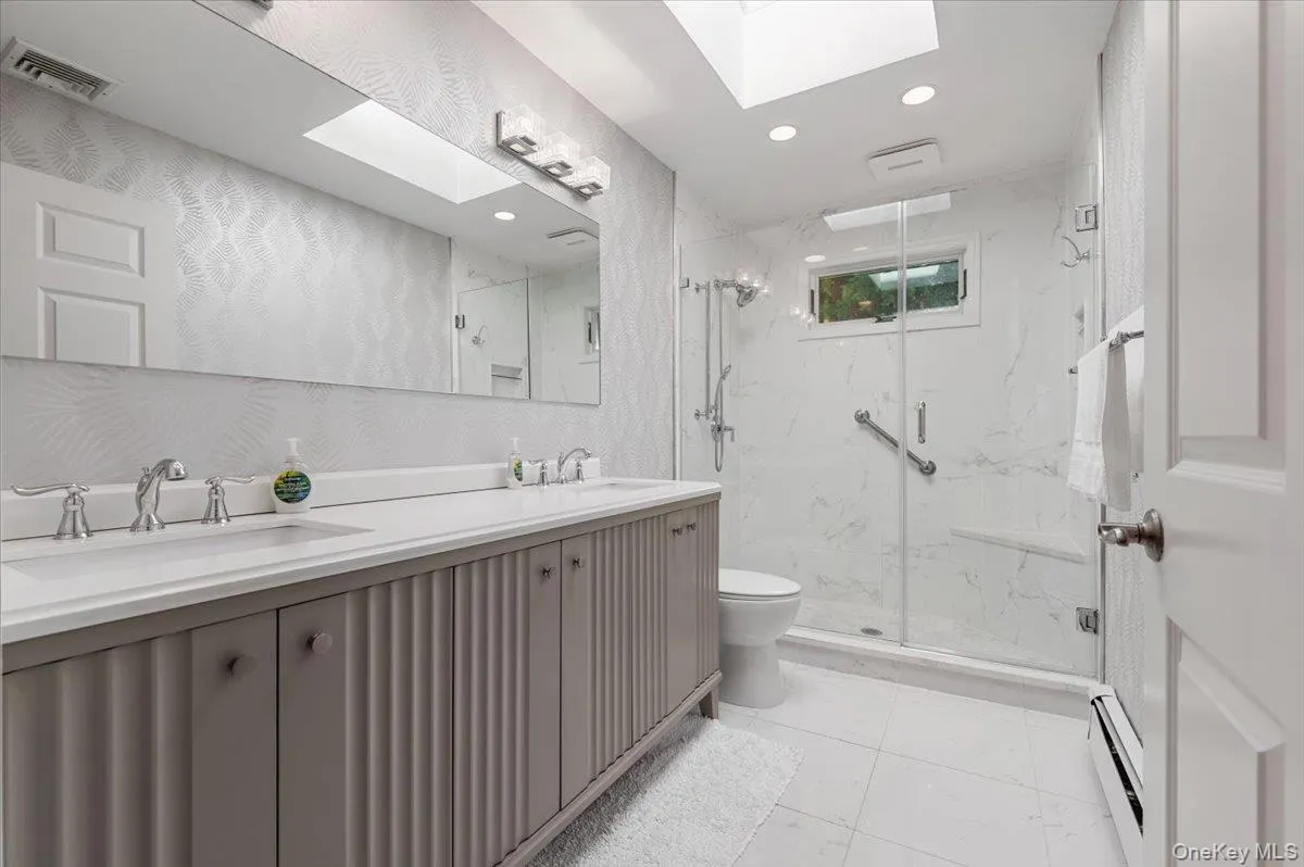 18 Hickman Street, Oyster Bay, NY, 4 Bedrooms Bedrooms, 11 Rooms Rooms,3 BathroomsBathrooms,Residential,For Rent,Hickman,0,1016780 18 Hickman Street, Oyster Bay, NY, 4 Bedrooms Bedrooms, 11 Rooms Rooms,3 BathroomsBathrooms,Residential,For Rent,Hickman,0,1016780