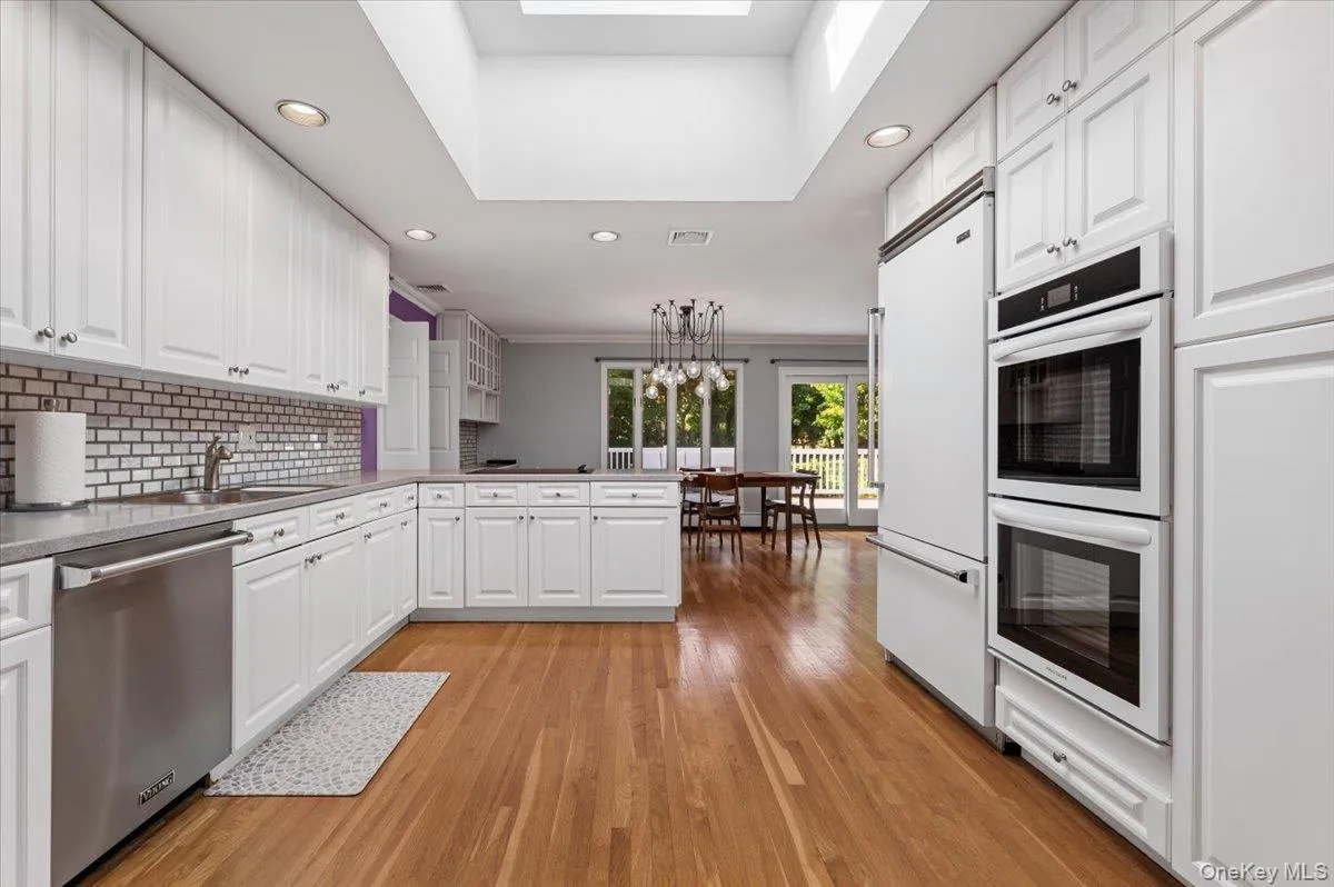 18 Hickman Street, Oyster Bay, NY, 4 Bedrooms Bedrooms, 11 Rooms Rooms,3 BathroomsBathrooms,Residential,For Rent,Hickman,0,1016780 18 Hickman Street, Oyster Bay, NY, 4 Bedrooms Bedrooms, 11 Rooms Rooms,3 BathroomsBathrooms,Residential,For Rent,Hickman,0,1016780