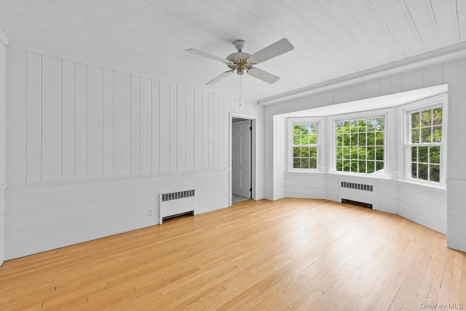 25 Sugar Toms Ridge, Oyster Bay, NY, 4 Bedrooms Bedrooms, 8 Rooms Rooms,3 BathroomsBathrooms,Residential,For Rent,Sugar Toms,0,1016781 25 Sugar Toms Ridge, Oyster Bay, NY, 4 Bedrooms Bedrooms, 8 Rooms Rooms,3 BathroomsBathrooms,Residential,For Rent,Sugar Toms,0,1016781