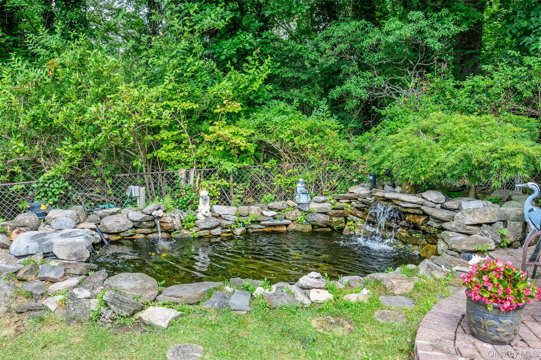 25 Sugar Toms Ridge, Oyster Bay, NY, 4 Bedrooms Bedrooms, 8 Rooms Rooms,3 BathroomsBathrooms,Residential,For Rent,Sugar Toms,0,1016781 25 Sugar Toms Ridge, Oyster Bay, NY, 4 Bedrooms Bedrooms, 8 Rooms Rooms,3 BathroomsBathrooms,Residential,For Rent,Sugar Toms,0,1016781