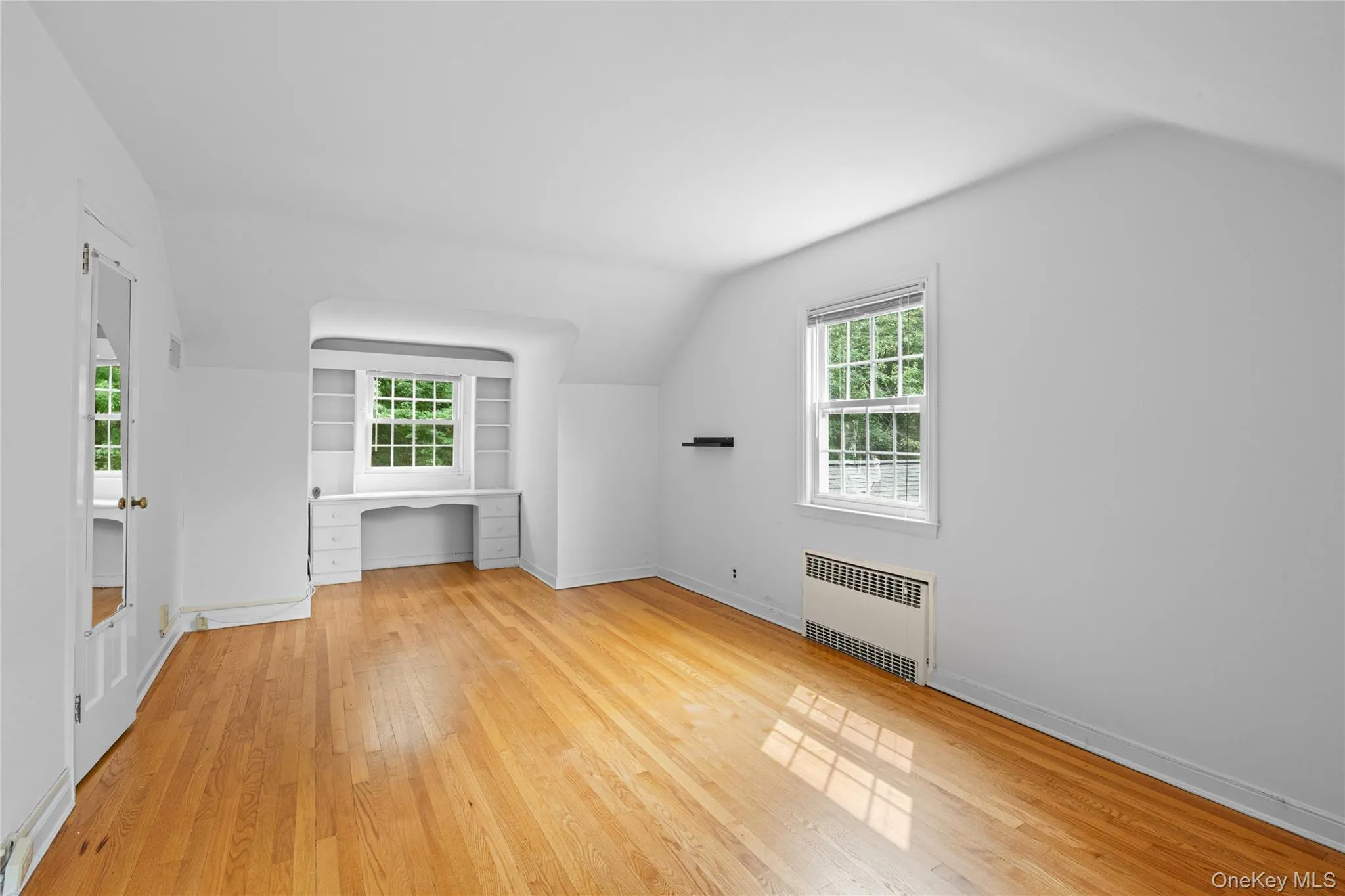 25 Sugar Toms Ridge, Oyster Bay, NY, 4 Bedrooms Bedrooms, 8 Rooms Rooms,3 BathroomsBathrooms,Residential,For Rent,Sugar Toms,0,1016781 25 Sugar Toms Ridge, Oyster Bay, NY, 4 Bedrooms Bedrooms, 8 Rooms Rooms,3 BathroomsBathrooms,Residential,For Rent,Sugar Toms,0,1016781