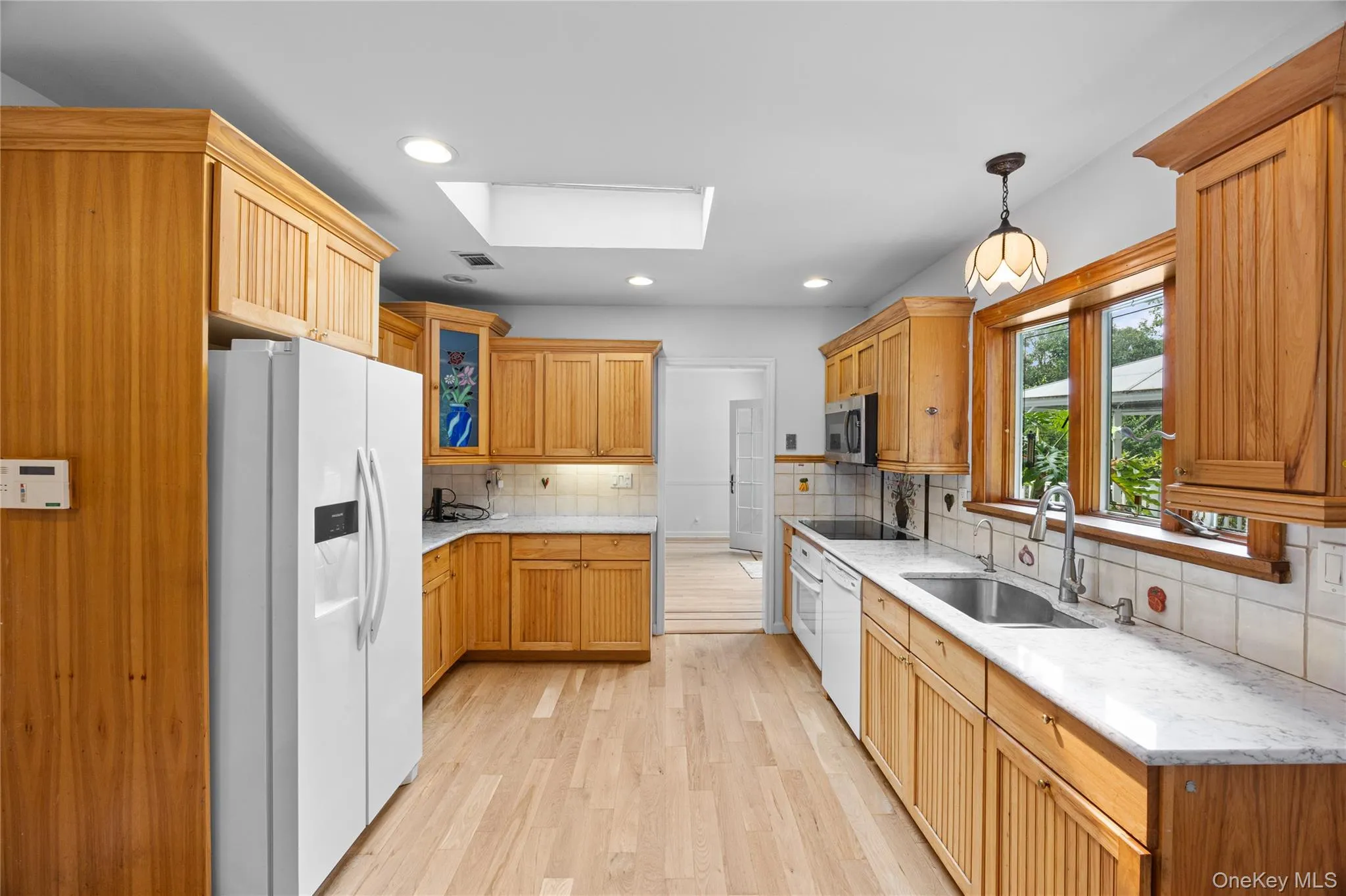 25 Sugar Toms Ridge, Oyster Bay, NY, 4 Bedrooms Bedrooms, 8 Rooms Rooms,3 BathroomsBathrooms,Residential,For Rent,Sugar Toms,0,1016781 25 Sugar Toms Ridge, Oyster Bay, NY, 4 Bedrooms Bedrooms, 8 Rooms Rooms,3 BathroomsBathrooms,Residential,For Rent,Sugar Toms,0,1016781