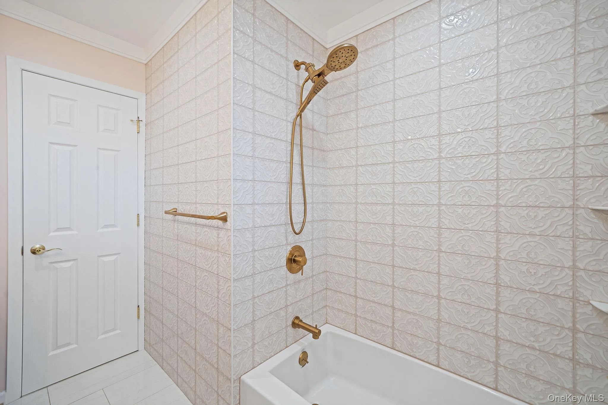 2055 Alan Drive, Hempstead, NY, 4 Bedrooms Bedrooms, 7 Rooms Rooms,2 BathroomsBathrooms,Residential,For Rent,Alan,0,KEY1016782 2055 Alan Drive, Hempstead, NY, 4 Bedrooms Bedrooms, 7 Rooms Rooms,2 BathroomsBathrooms,Residential,For Rent,Alan,0,KEY1016782