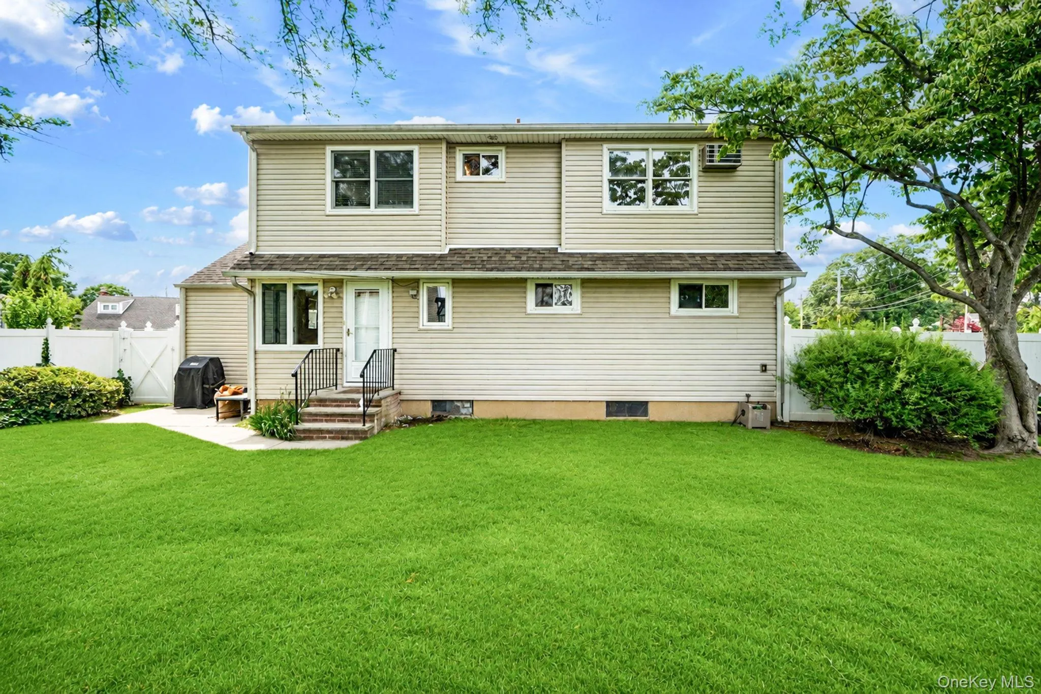 2055 Alan Drive, Hempstead, NY, 4 Bedrooms Bedrooms, 7 Rooms Rooms,2 BathroomsBathrooms,Residential,For Rent,Alan,0,KEY1016782 2055 Alan Drive, Hempstead, NY, 4 Bedrooms Bedrooms, 7 Rooms Rooms,2 BathroomsBathrooms,Residential,For Rent,Alan,0,KEY1016782