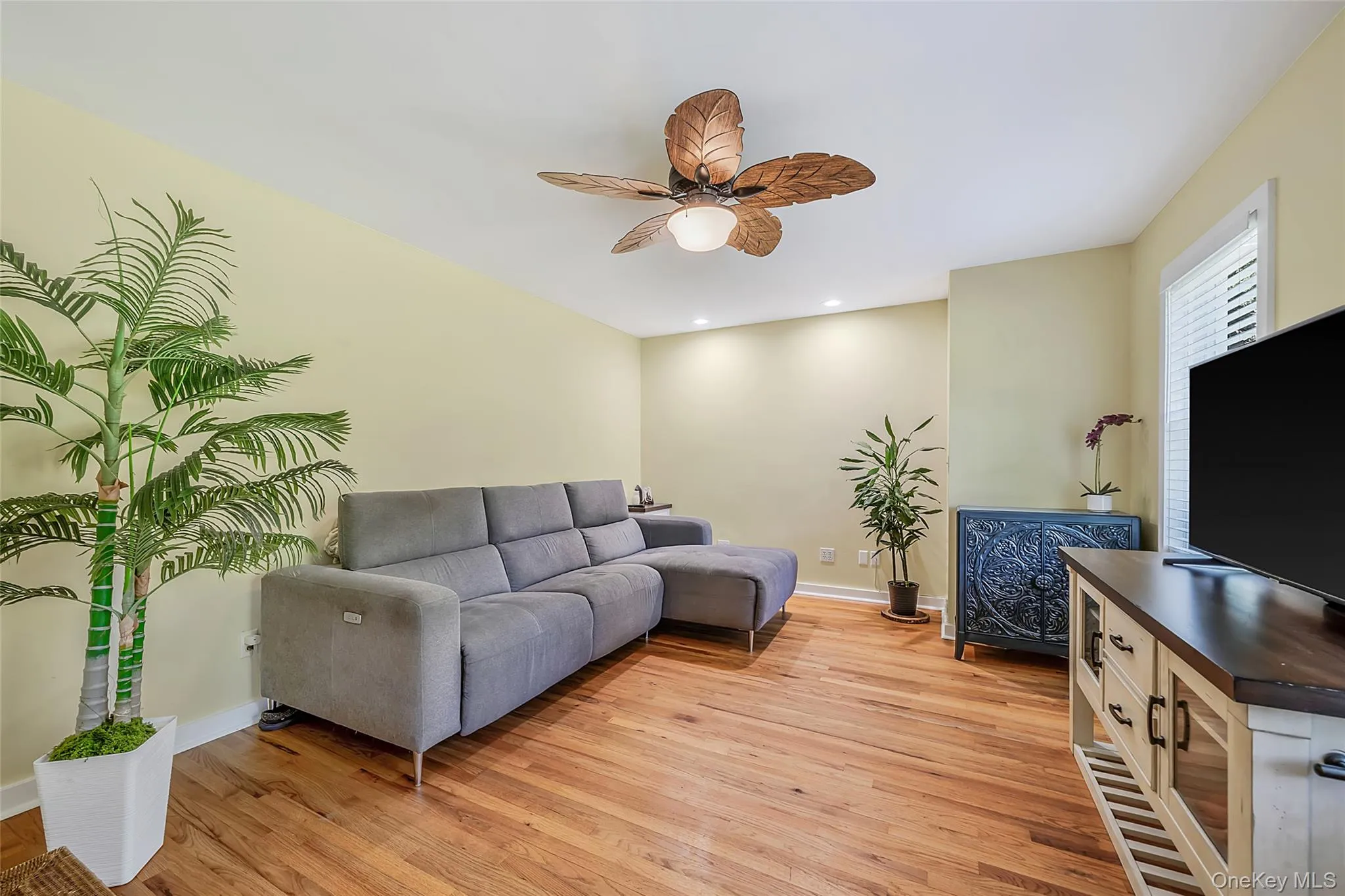 1075 Ships Drive, Southold, NY, 4 Bedrooms Bedrooms, 8 Rooms Rooms,3 BathroomsBathrooms,Residential,For Rent,Ships,0,1016785 1075 Ships Drive, Southold, NY, 4 Bedrooms Bedrooms, 8 Rooms Rooms,3 BathroomsBathrooms,Residential,For Rent,Ships,0,1016785
