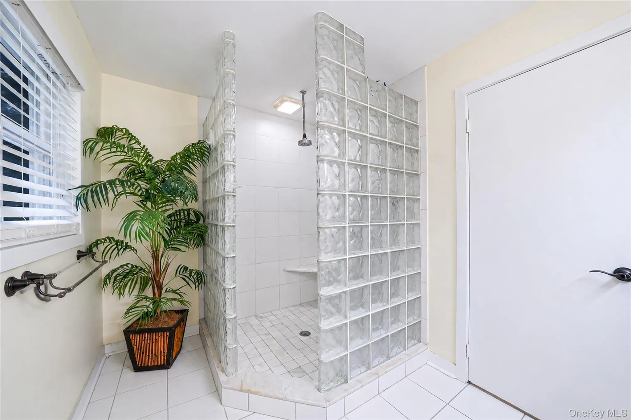 1075 Ships Drive, Southold, NY, 4 Bedrooms Bedrooms, 8 Rooms Rooms,3 BathroomsBathrooms,Residential,For Rent,Ships,0,1016785 1075 Ships Drive, Southold, NY, 4 Bedrooms Bedrooms, 8 Rooms Rooms,3 BathroomsBathrooms,Residential,For Rent,Ships,0,1016785