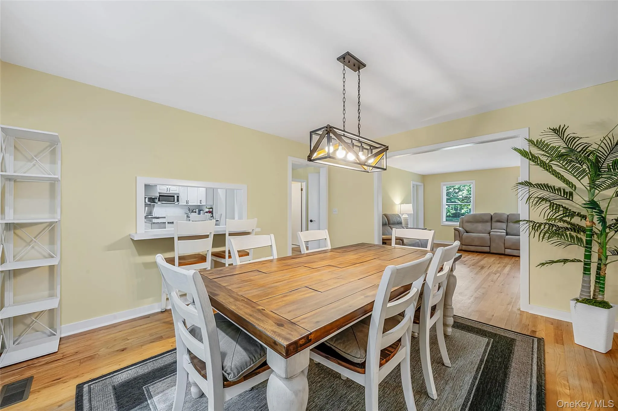 1075 Ships Drive, Southold, NY, 4 Bedrooms Bedrooms, 8 Rooms Rooms,3 BathroomsBathrooms,Residential,For Rent,Ships,0,1016785 1075 Ships Drive, Southold, NY, 4 Bedrooms Bedrooms, 8 Rooms Rooms,3 BathroomsBathrooms,Residential,For Rent,Ships,0,1016785