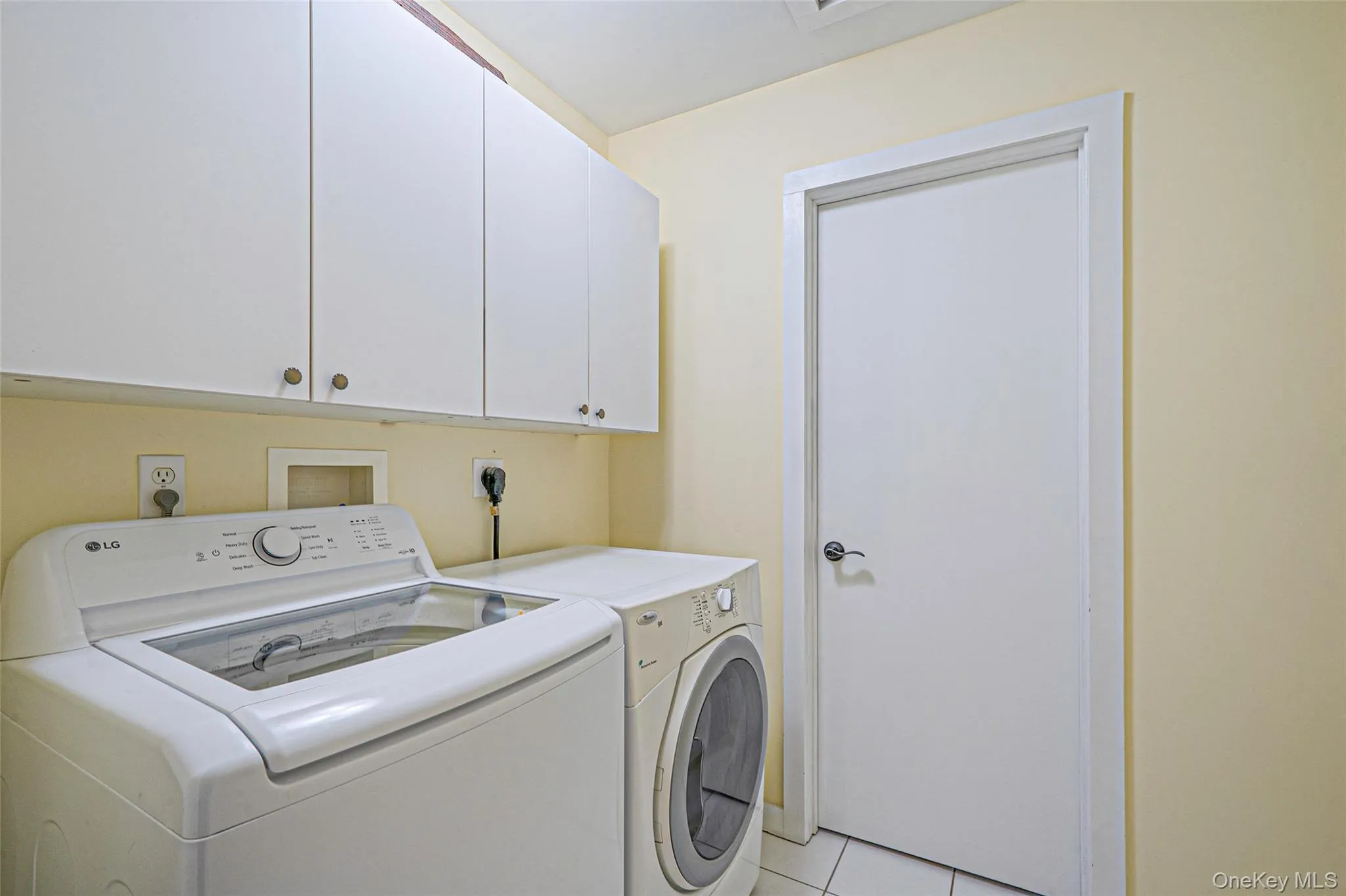 1075 Ships Drive, Southold, NY, 4 Bedrooms Bedrooms, 8 Rooms Rooms,3 BathroomsBathrooms,Residential,For Rent,Ships,0,1016785 1075 Ships Drive, Southold, NY, 4 Bedrooms Bedrooms, 8 Rooms Rooms,3 BathroomsBathrooms,Residential,For Rent,Ships,0,1016785