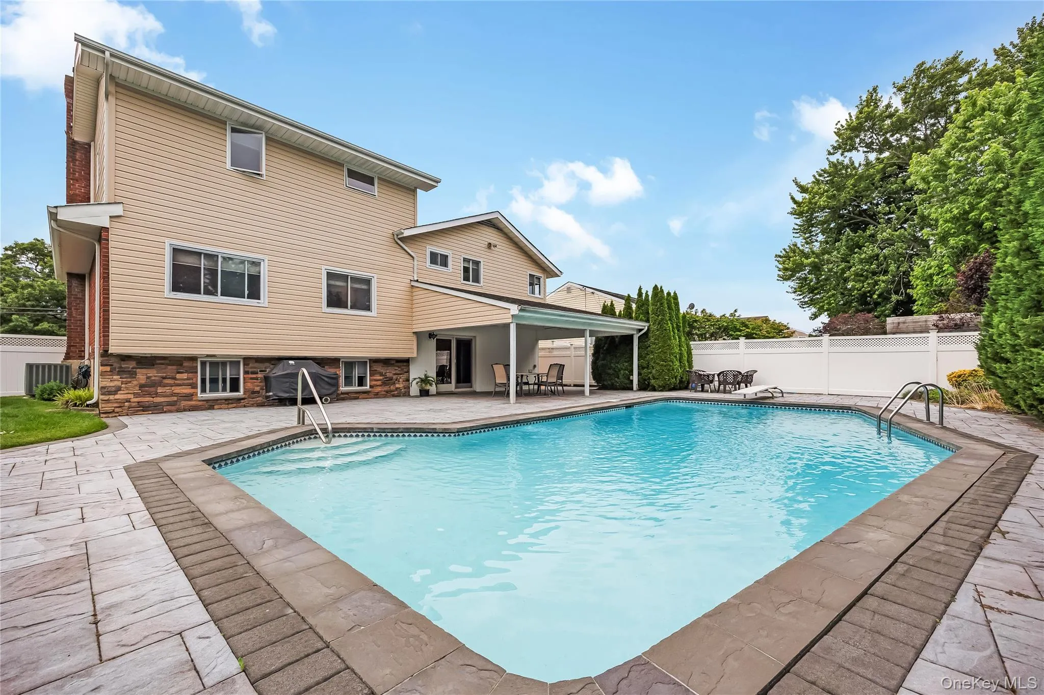 145 Washington Street, Oyster Bay, NY, 4 Bedrooms Bedrooms, 10 Rooms Rooms,3 BathroomsBathrooms,Residential,For Rent,Washington,0,KEY1016787 145 Washington Street, Oyster Bay, NY, 4 Bedrooms Bedrooms, 10 Rooms Rooms,3 BathroomsBathrooms,Residential,For Rent,Washington,0,KEY1016787