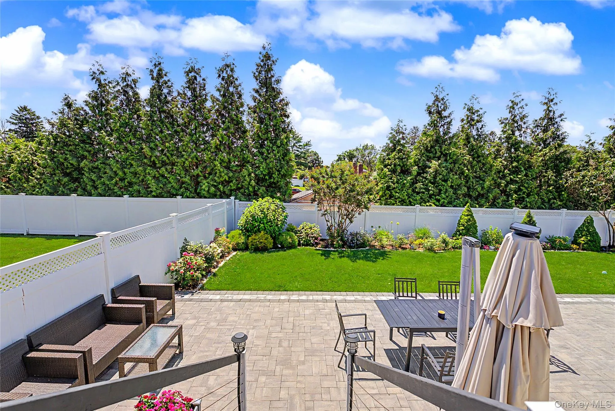 20 Russell Park Road, Oyster Bay, NY, 4 Bedrooms Bedrooms, 8 Rooms Rooms,2 BathroomsBathrooms,Residential,For Rent,Russell Park,0,1016789 20 Russell Park Road, Oyster Bay, NY, 4 Bedrooms Bedrooms, 8 Rooms Rooms,2 BathroomsBathrooms,Residential,For Rent,Russell Park,0,1016789