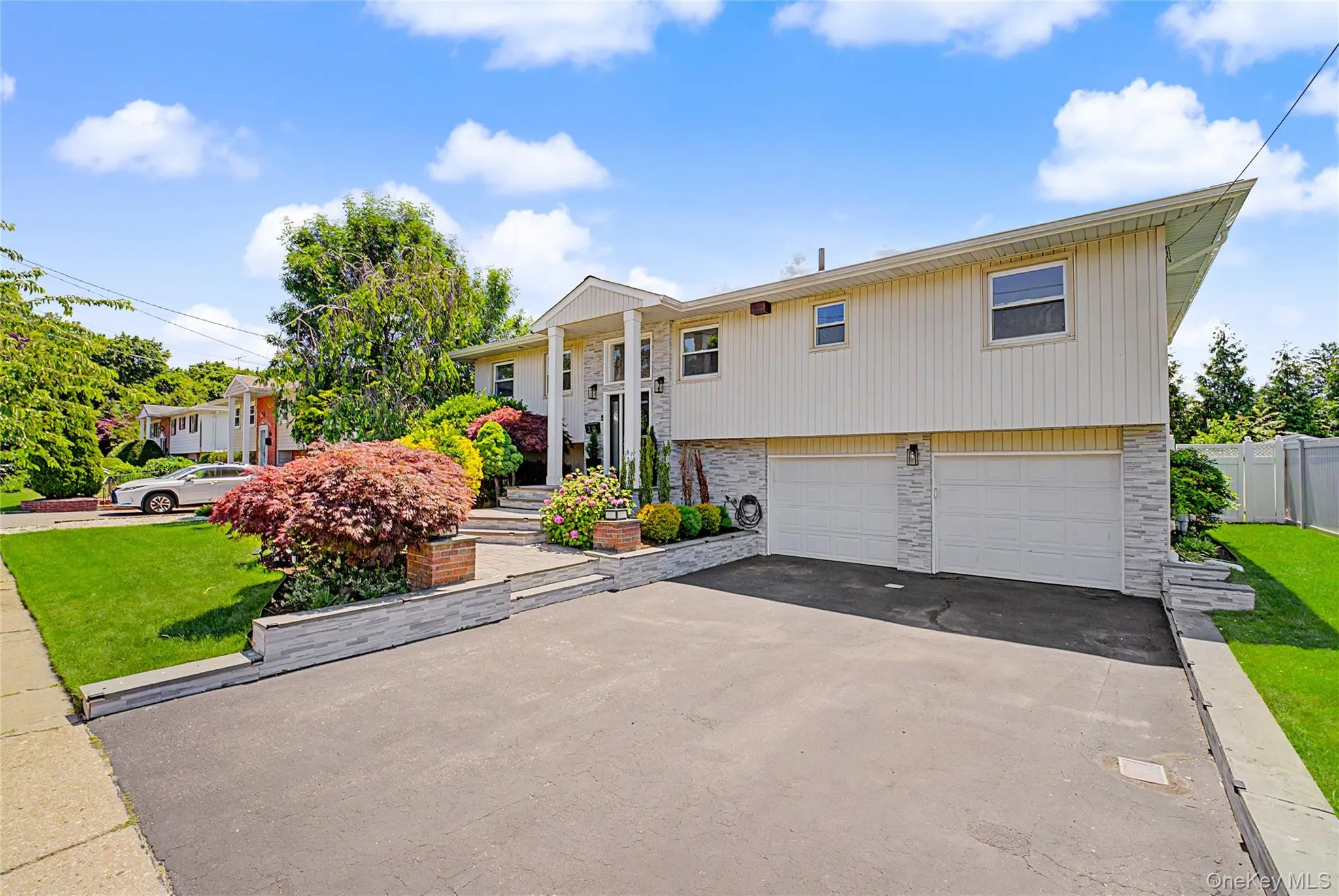 20 Russell Park Road, Oyster Bay, NY, 4 Bedrooms Bedrooms, 8 Rooms Rooms,2 BathroomsBathrooms,Residential,For Rent,Russell Park,0,1016789 20 Russell Park Road, Oyster Bay, NY, 4 Bedrooms Bedrooms, 8 Rooms Rooms,2 BathroomsBathrooms,Residential,For Rent,Russell Park,0,1016789