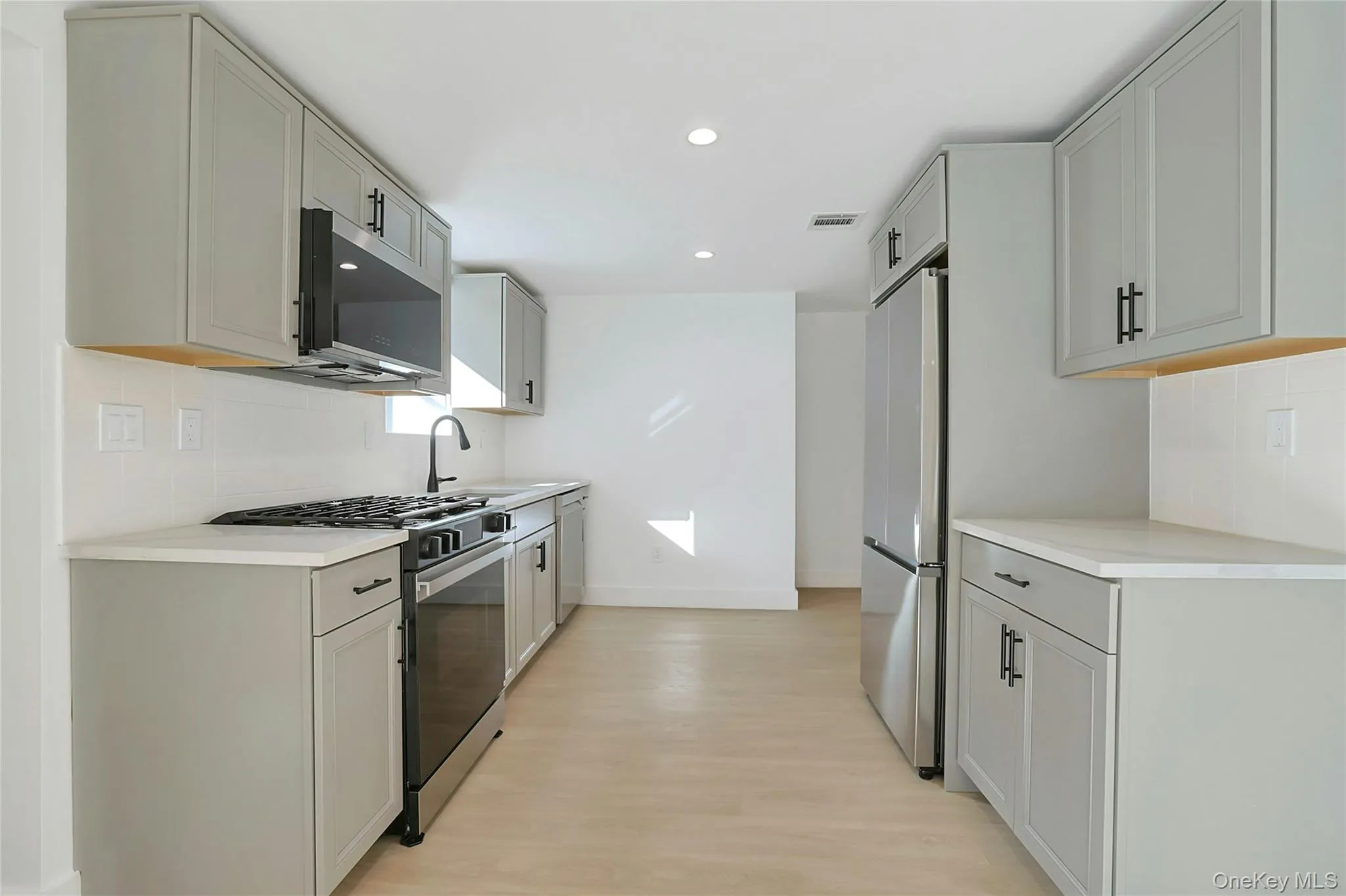229 Piermont Avenue, Orangetown, NY, 2 Bedrooms Bedrooms, 7 Rooms Rooms,1 BathroomBathrooms,Residential Lease,For Rent,Piermont,0,KEY1016794 229 Piermont Avenue, Orangetown, NY, 2 Bedrooms Bedrooms, 7 Rooms Rooms,1 BathroomBathrooms,Residential Lease,For Rent,Piermont,0,KEY1016794