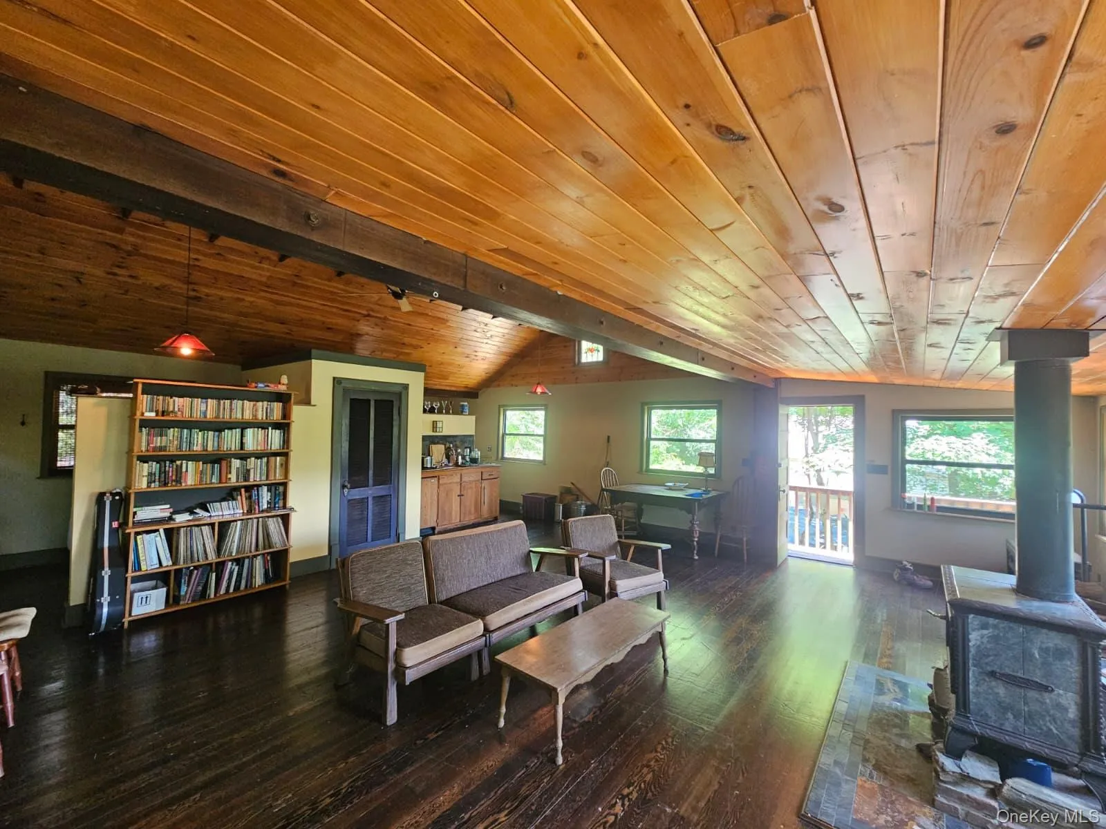 211 Brook Trail, Warwick (town), NY, 2 Bedrooms Bedrooms, 1 Room Rooms,1 BathroomBathrooms,Residential,For Rent,Brook,0,1016796 211 Brook Trail, Warwick (town), NY, 2 Bedrooms Bedrooms, 1 Room Rooms,1 BathroomBathrooms,Residential,For Rent,Brook,0,1016796